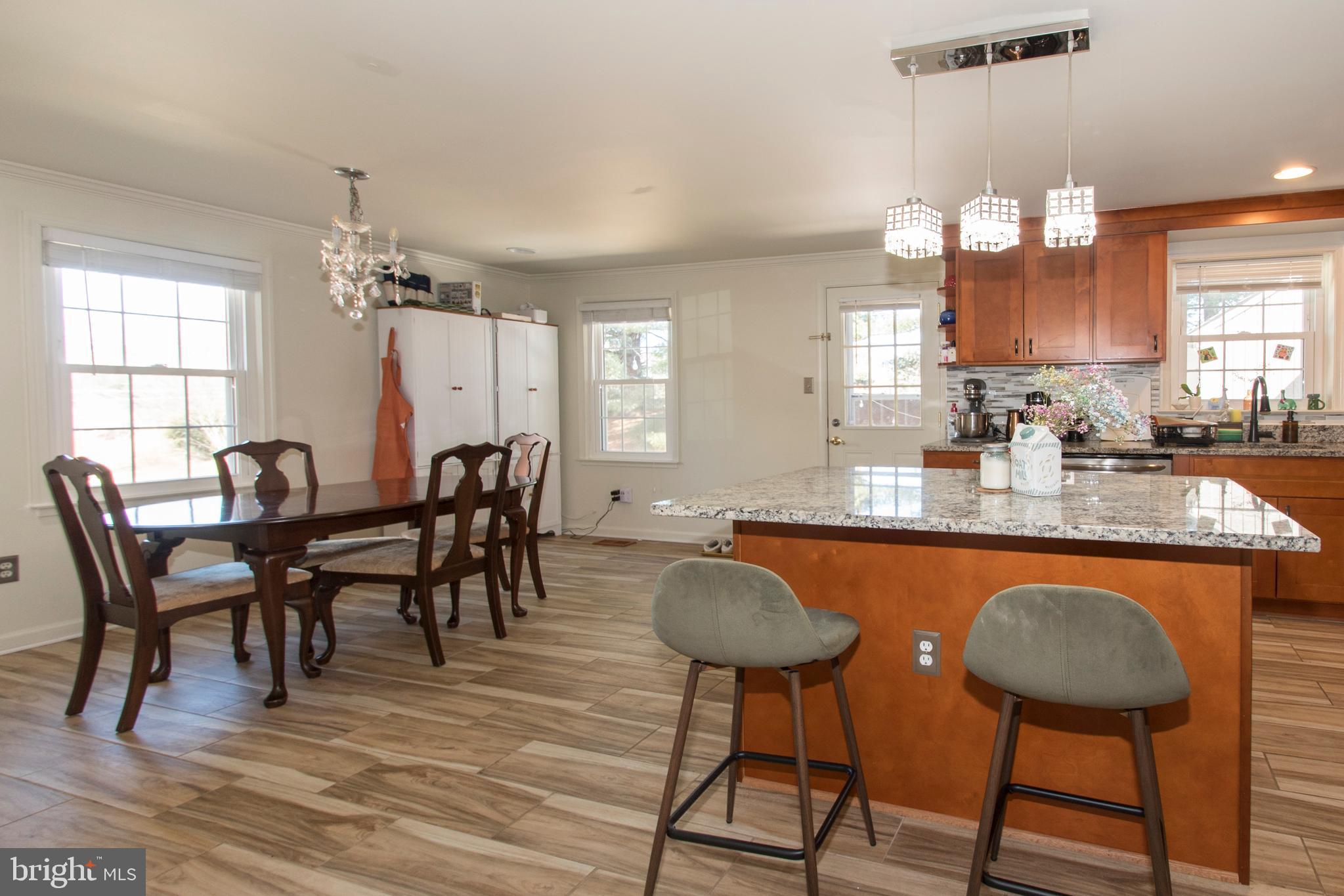 FALLSREACH - Residential Lease