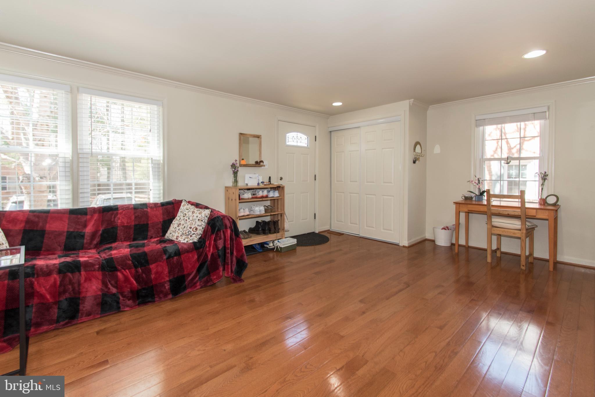 FALLSREACH - Residential Lease