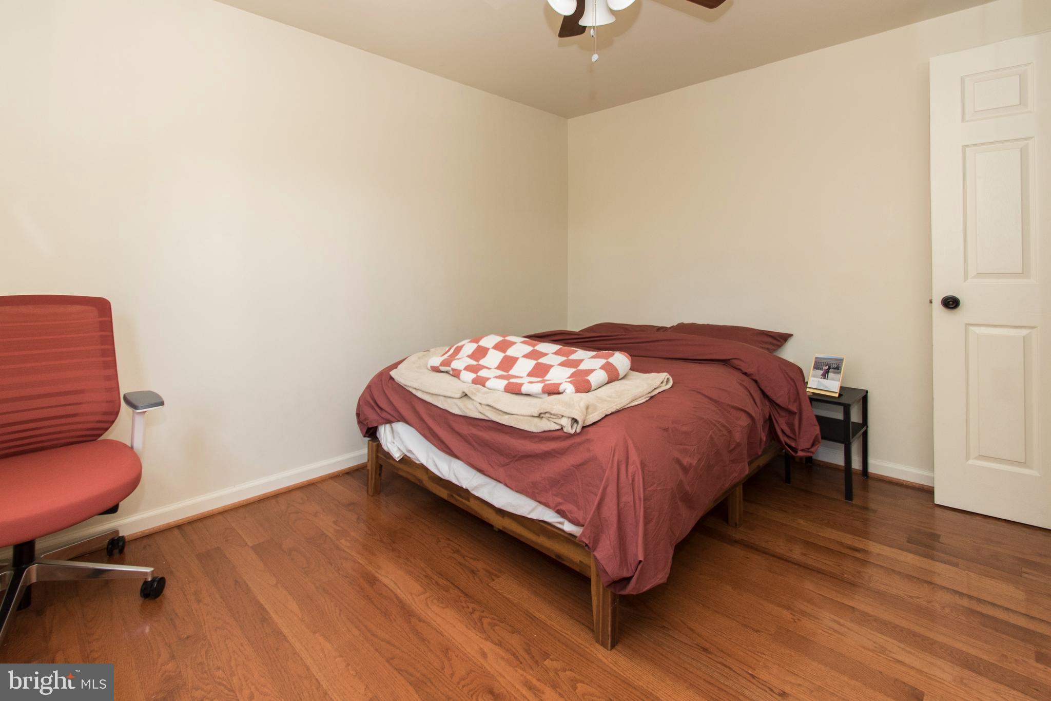 FALLSREACH - Residential Lease