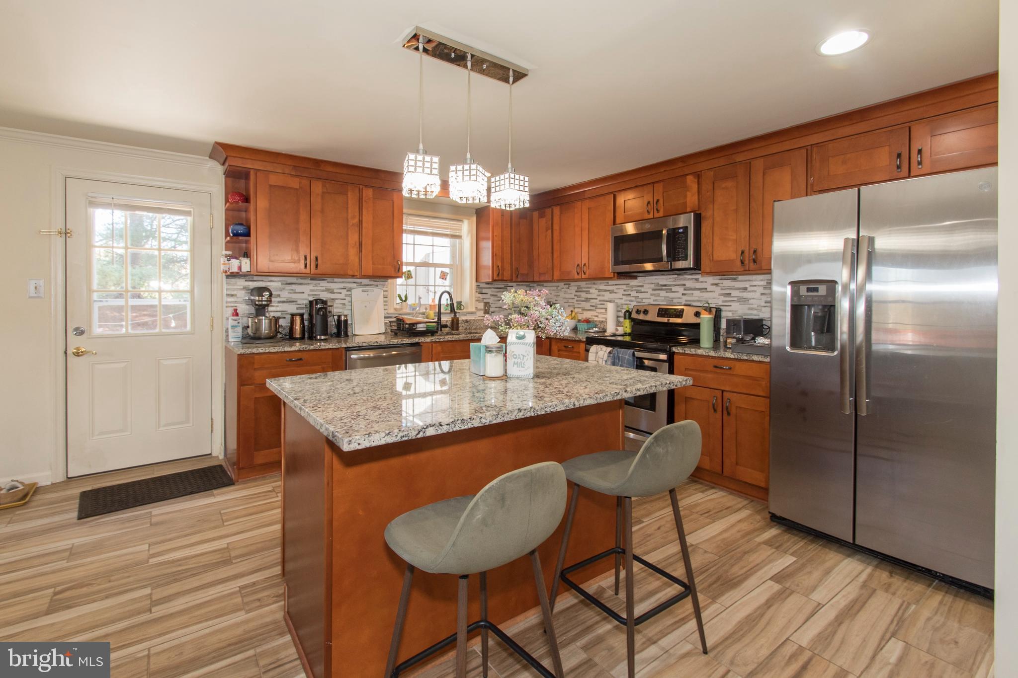 FALLSREACH - Residential Lease