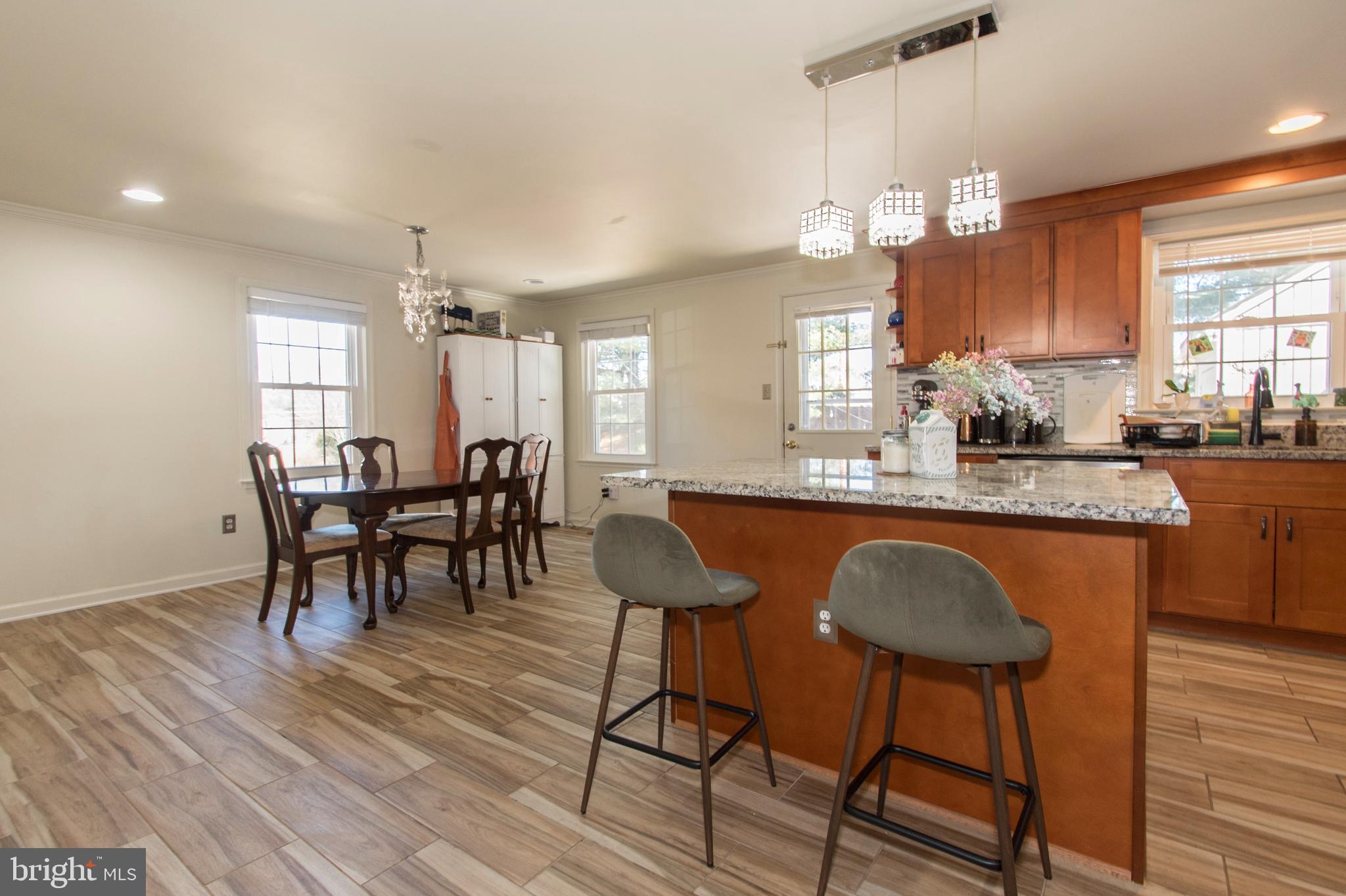 FALLSREACH - Residential Lease