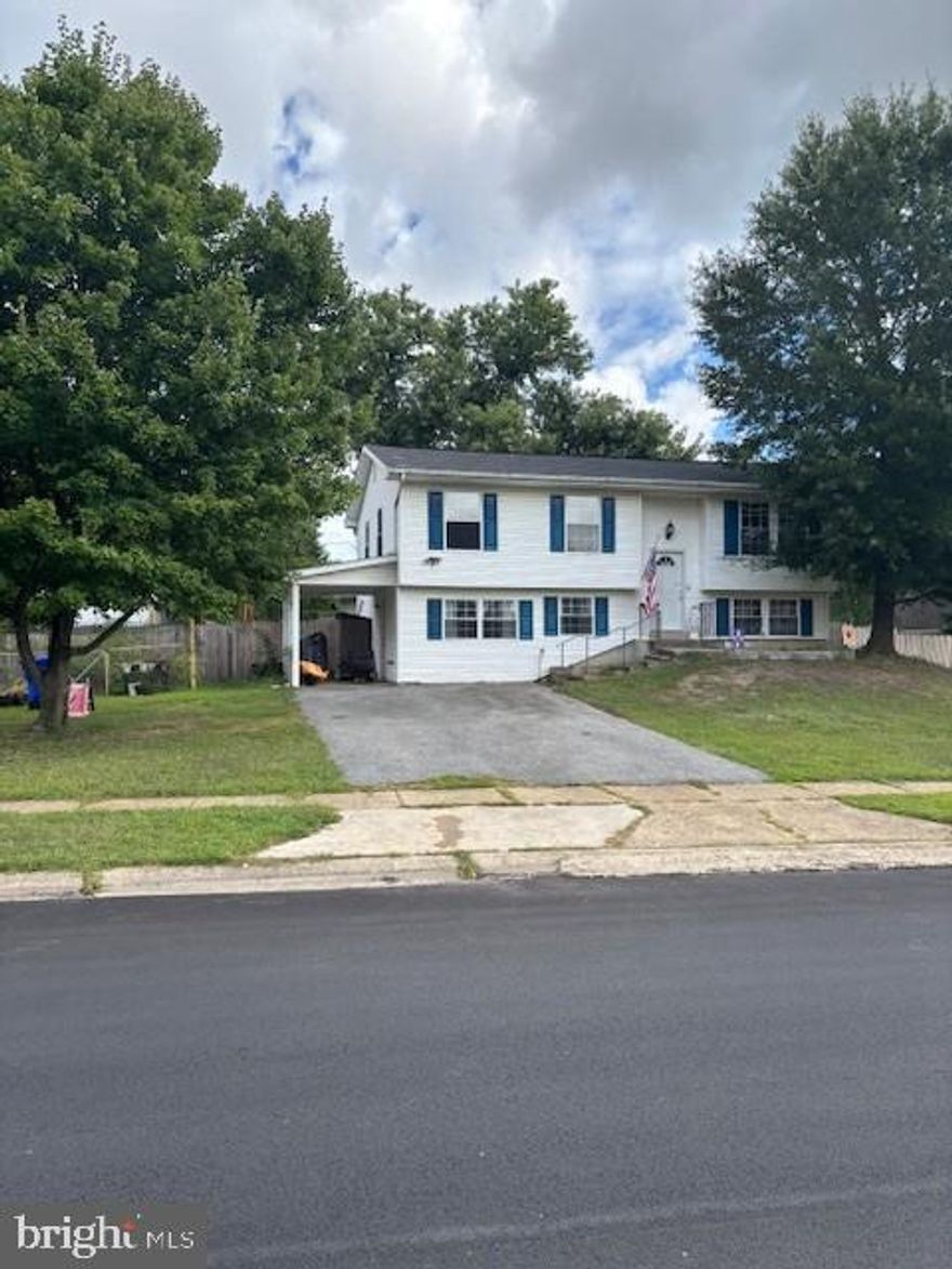 This home has everything you want. 4 Big bedrooms and 2 full baths and a living room on the upper level.
The kitchen, a large dining room, laundry room, another full bath and the family room are on the lower level.
The kitchen is conveniently located near the entrance from the carport. No lugging groceries up a flight (or two) of stairs for you now. The home is on a large corner lot and boasts a workshop (or Mancave) and large garden area in the fenced rear yard. 
The home is freshly painted and ready for you to move in!



This home has quick access to Rt 5 and Rt 301; as well as shopping and local restaurants. Conveniently nearby is Joint Base Andrews;  also Patuxent River Navy Base and the Pentagon are within commuting distance. DC is a short drive or the commuter parking lot at Rt 301 and Smallwood Dr. is 5 minutes away if you'd rather leave the driving to someone else!