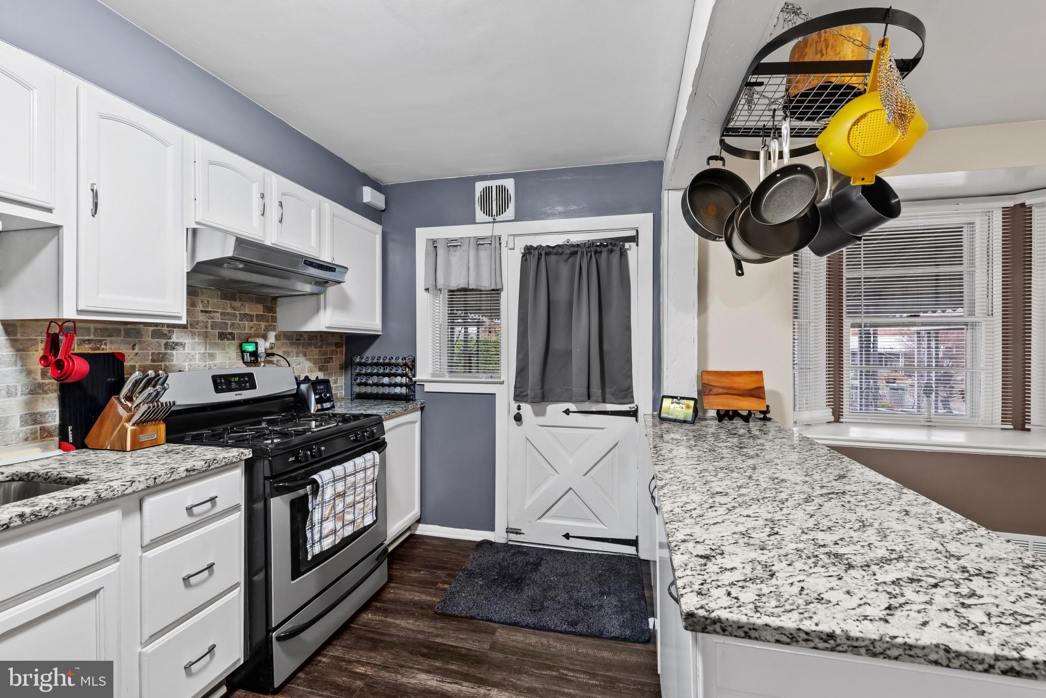 EASTWOOD - Residential