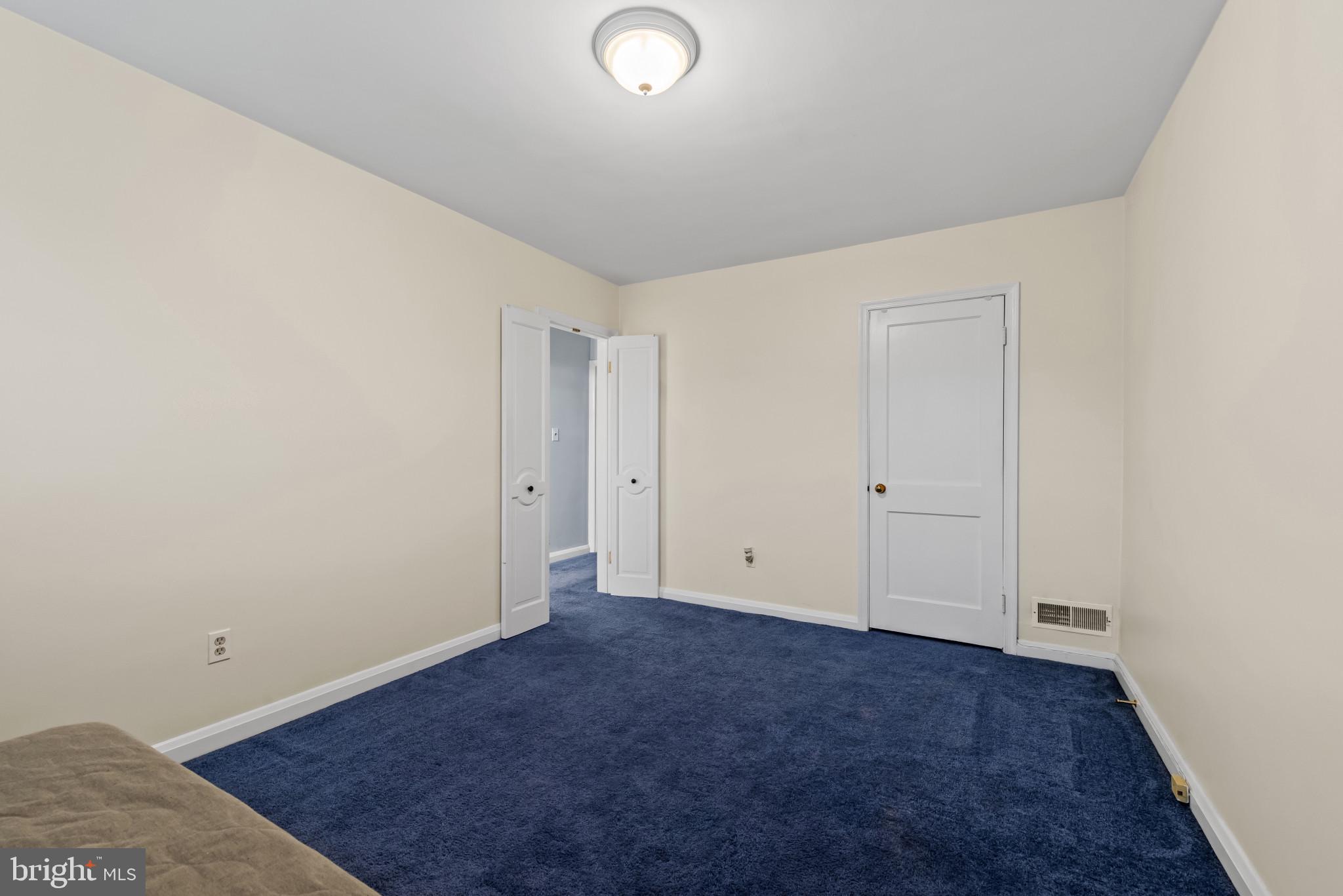 EASTWOOD - Residential