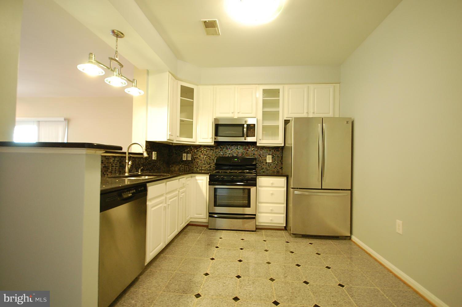 CARDINAL PLACE - Residential