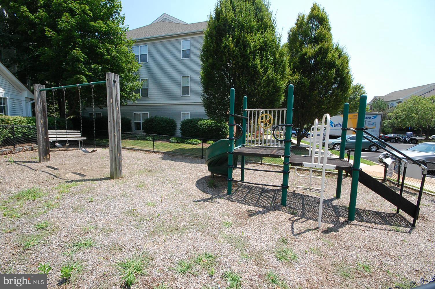 CARDINAL PLACE - Residential