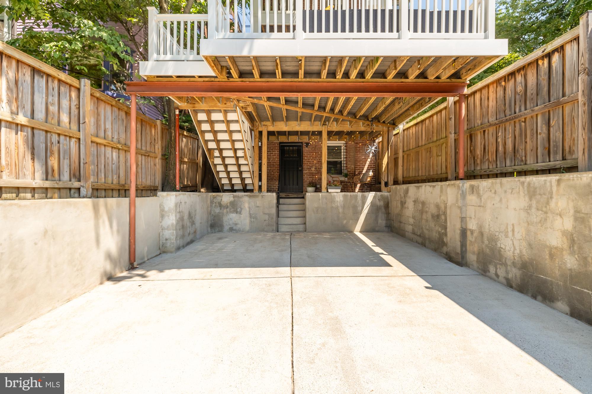 MOUNT PLEASANT - Residential