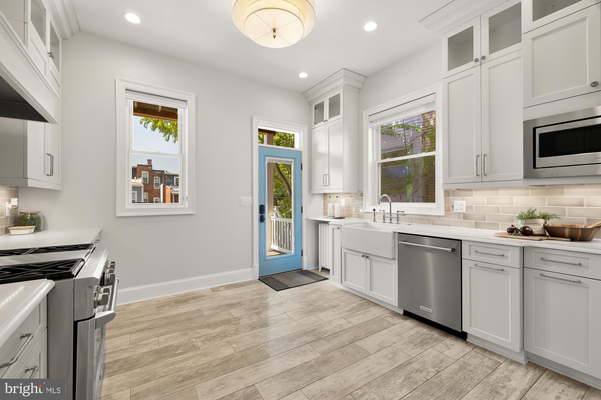 MOUNT PLEASANT - Residential
