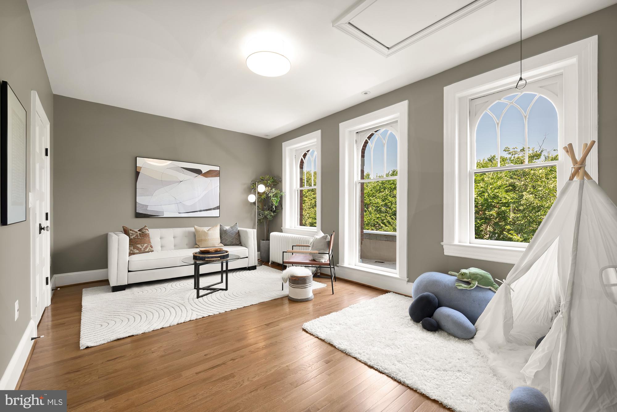 MOUNT PLEASANT - Residential