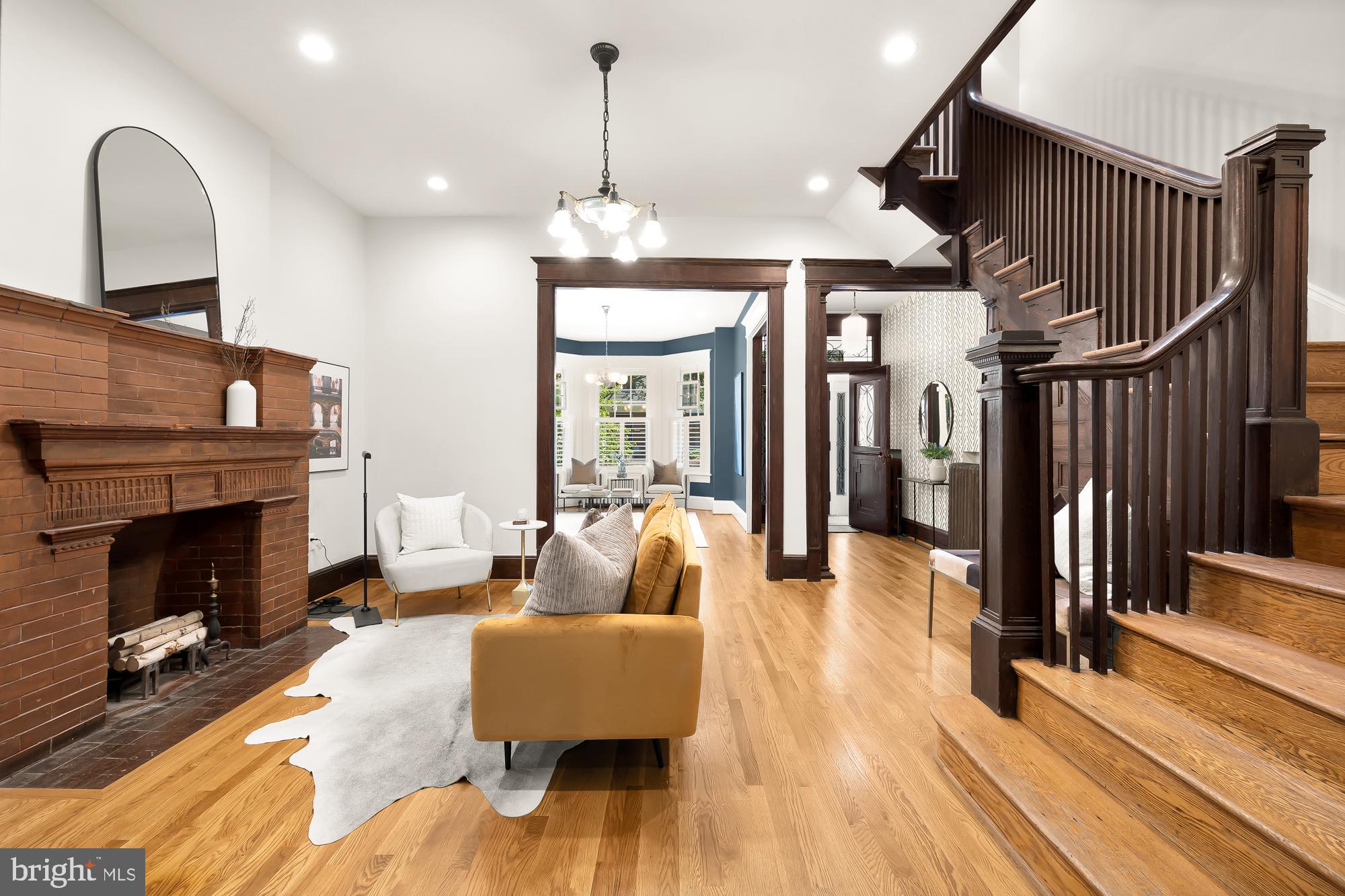 MOUNT PLEASANT - Residential