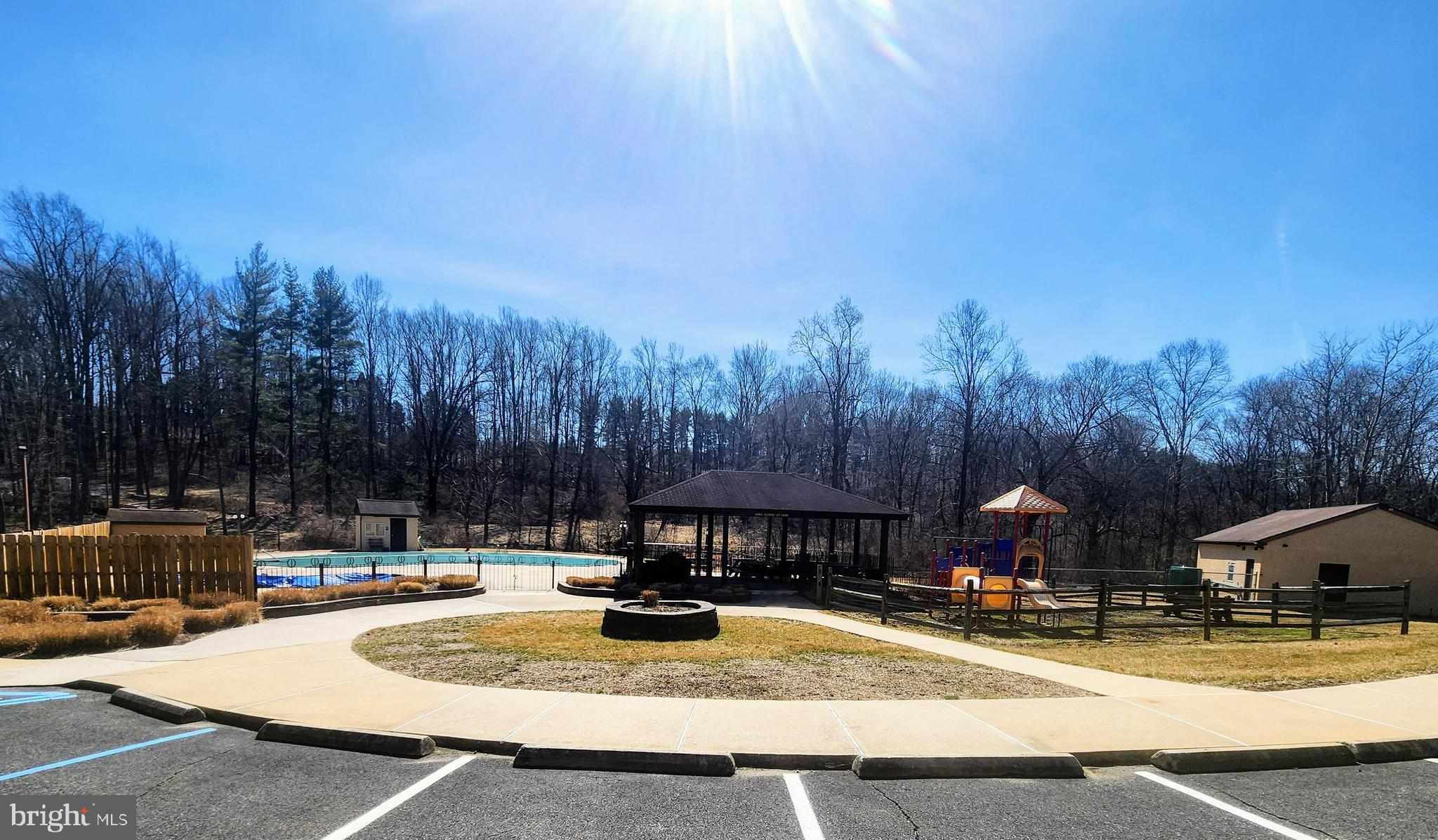 PAINTERS CROSSING - Residential