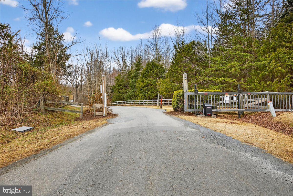 WILDWOOD ON LAKE ANNA - Residential