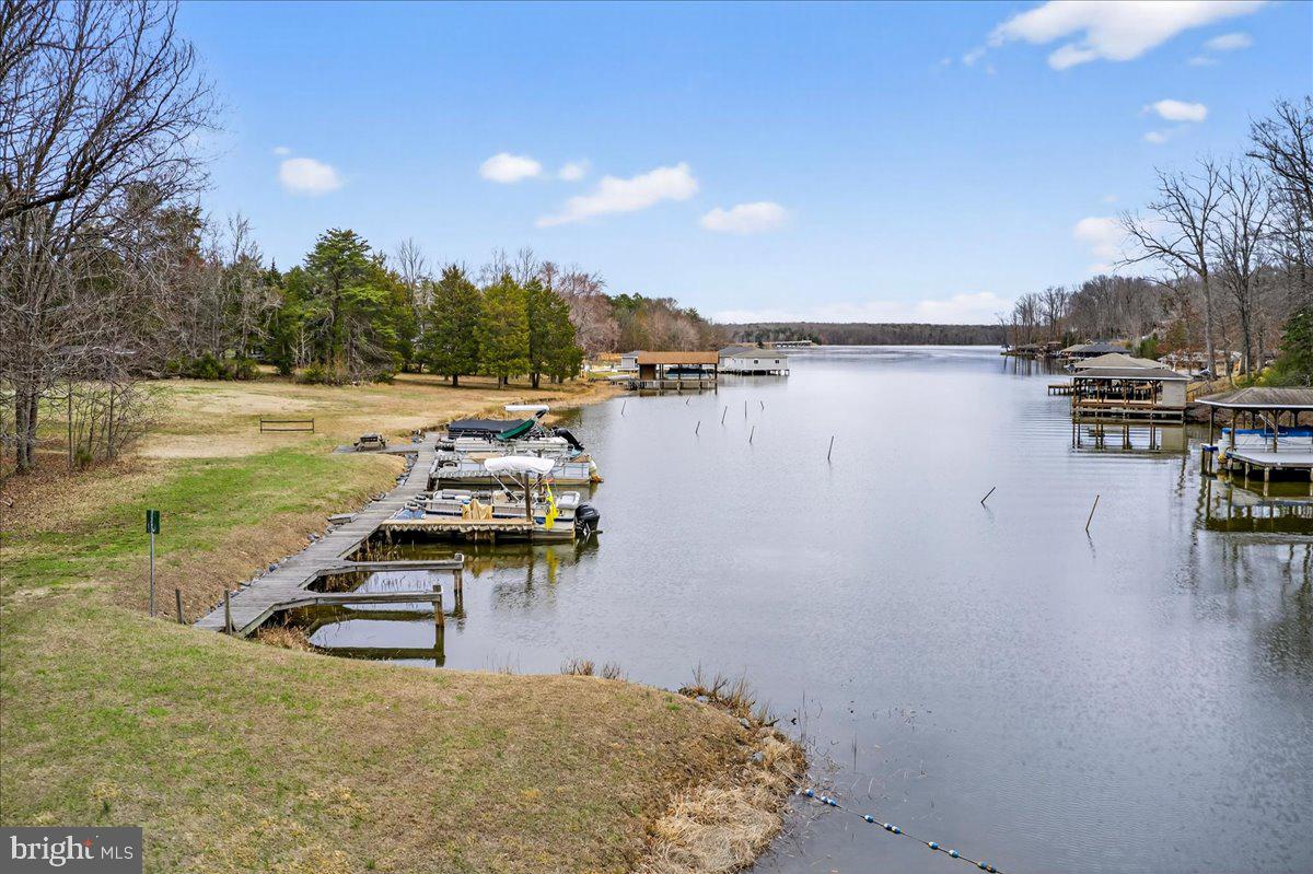 WILDWOOD ON LAKE ANNA - Residential
