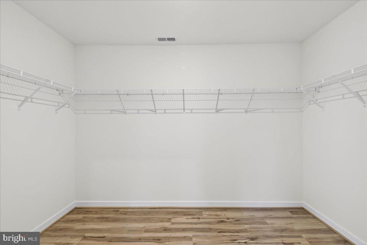 WILDWOOD ON LAKE ANNA - Residential