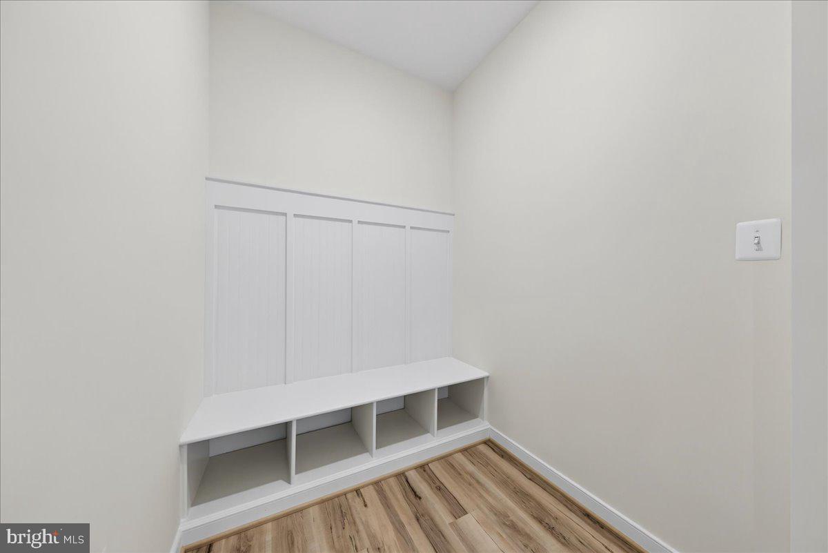 WILDWOOD ON LAKE ANNA - Residential