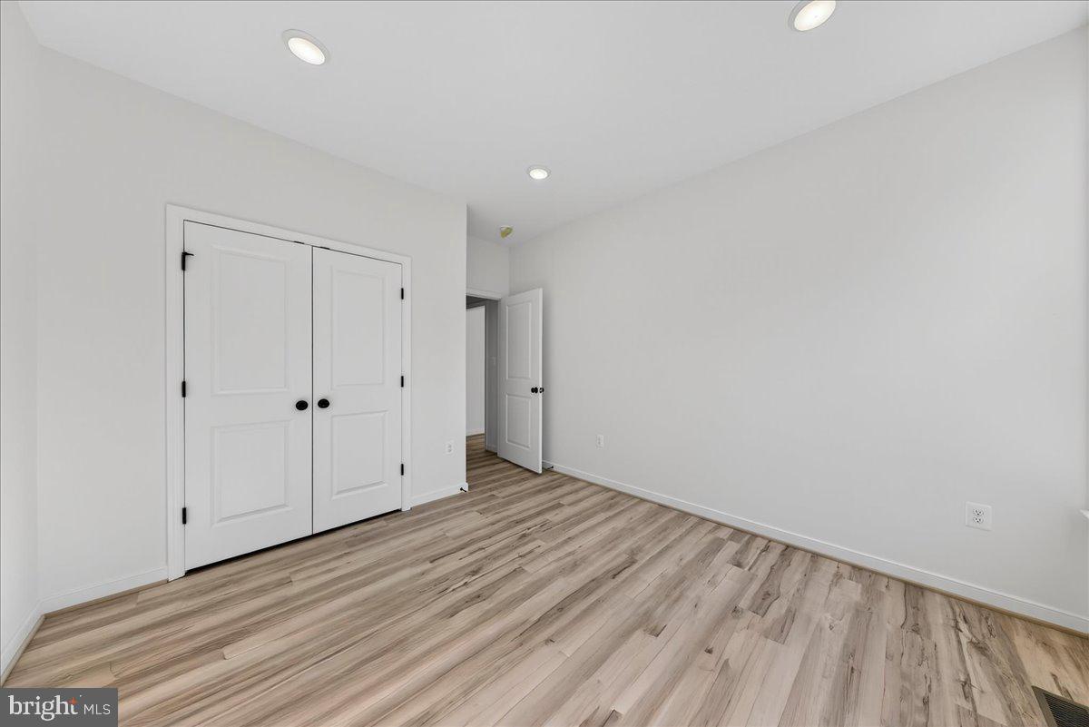 WILDWOOD ON LAKE ANNA - Residential