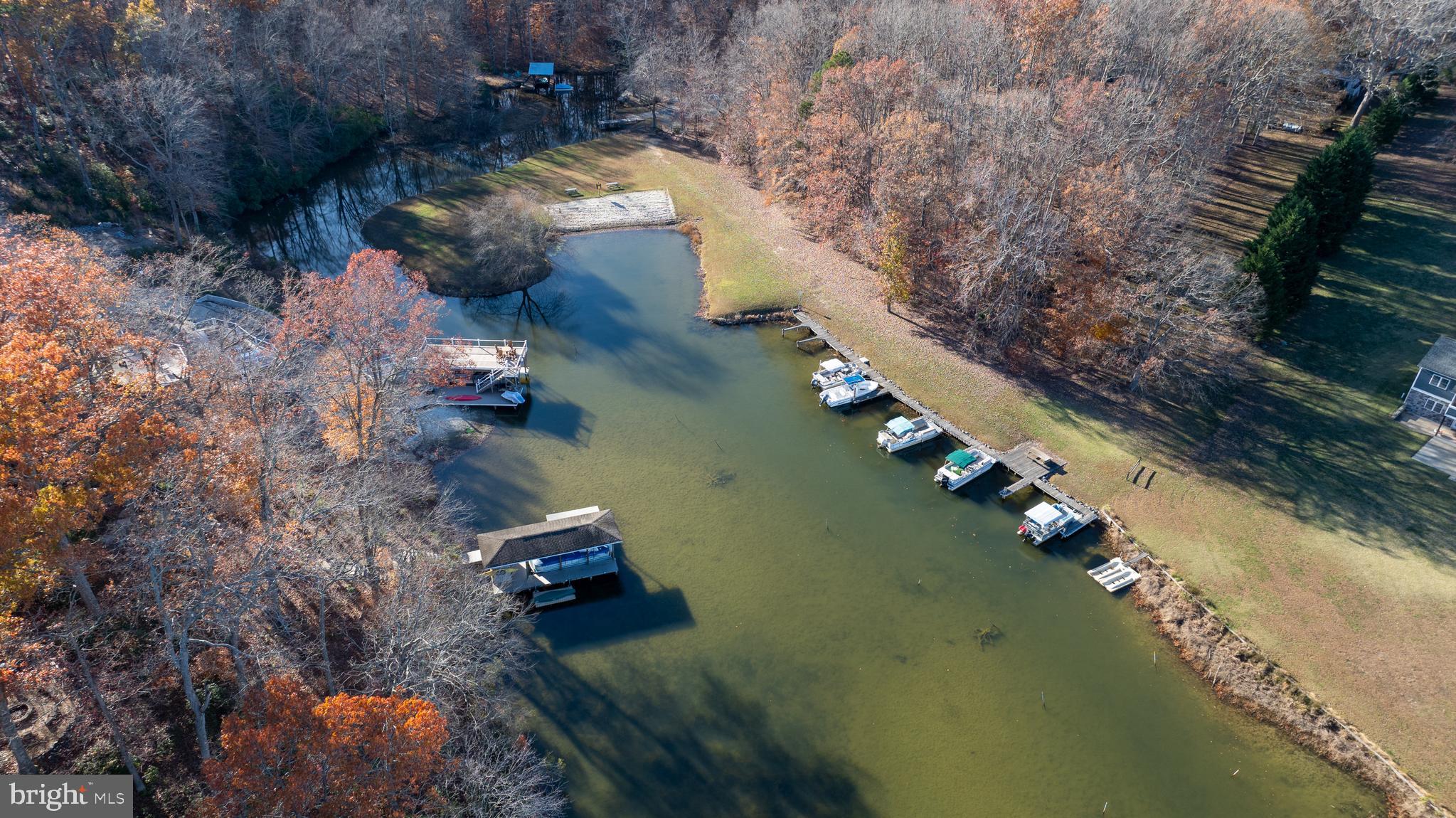 WILDWOOD ON LAKE ANNA - Residential