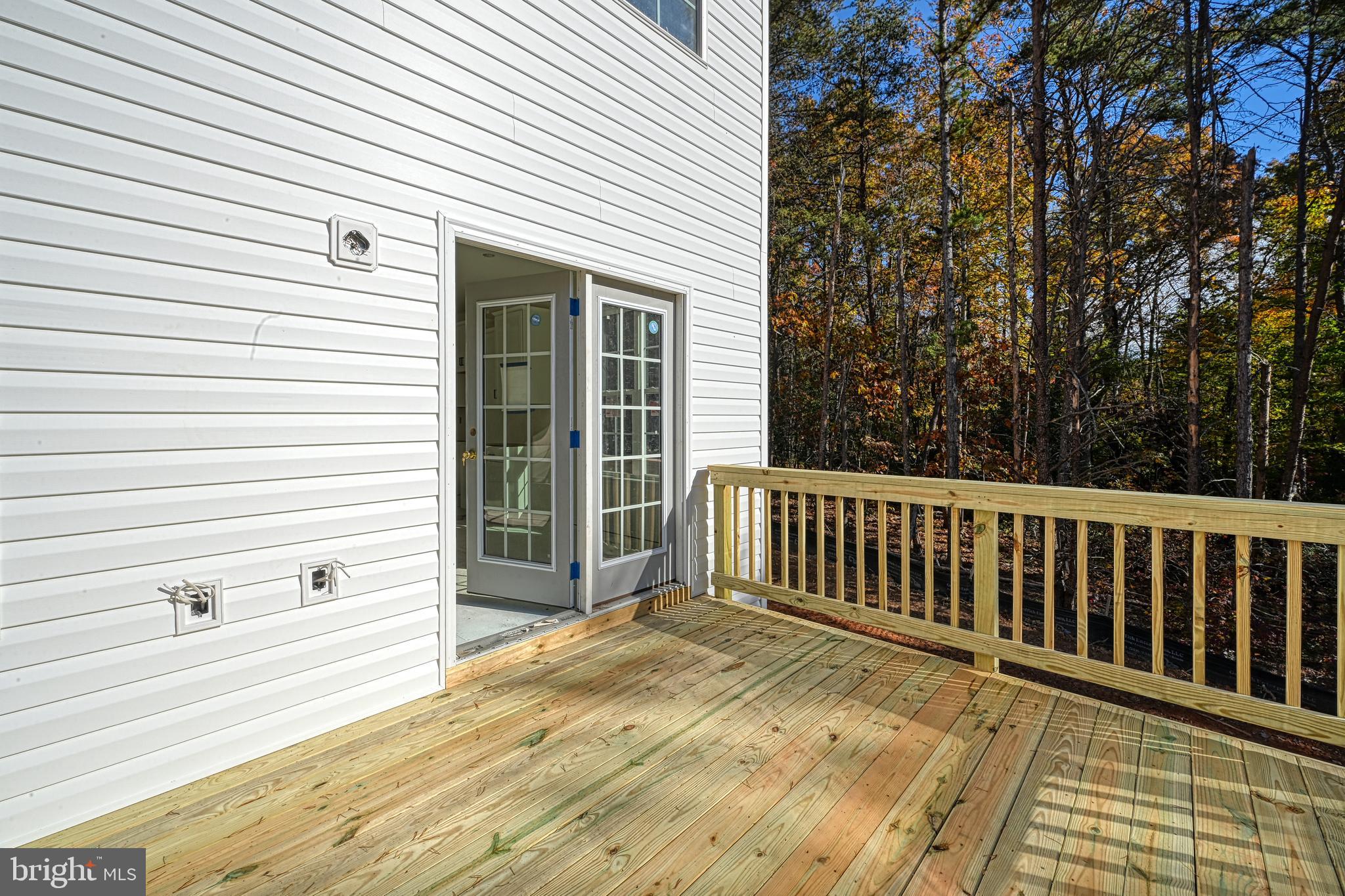 WILDWOOD ON LAKE ANNA - Residential