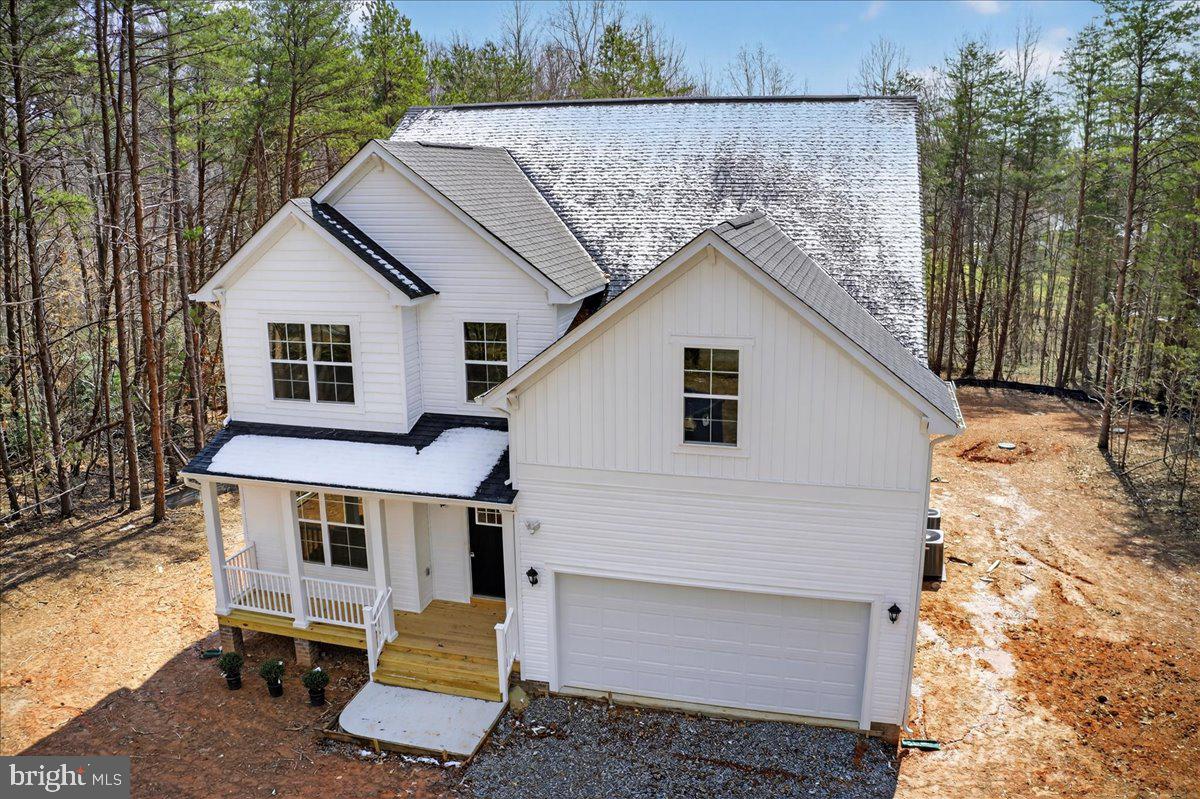 WILDWOOD ON LAKE ANNA - Residential