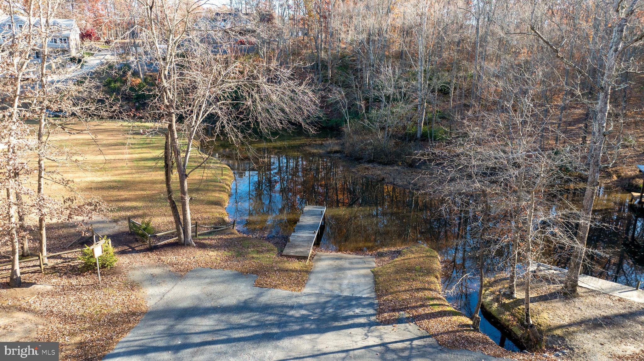 WILDWOOD ON LAKE ANNA - Residential