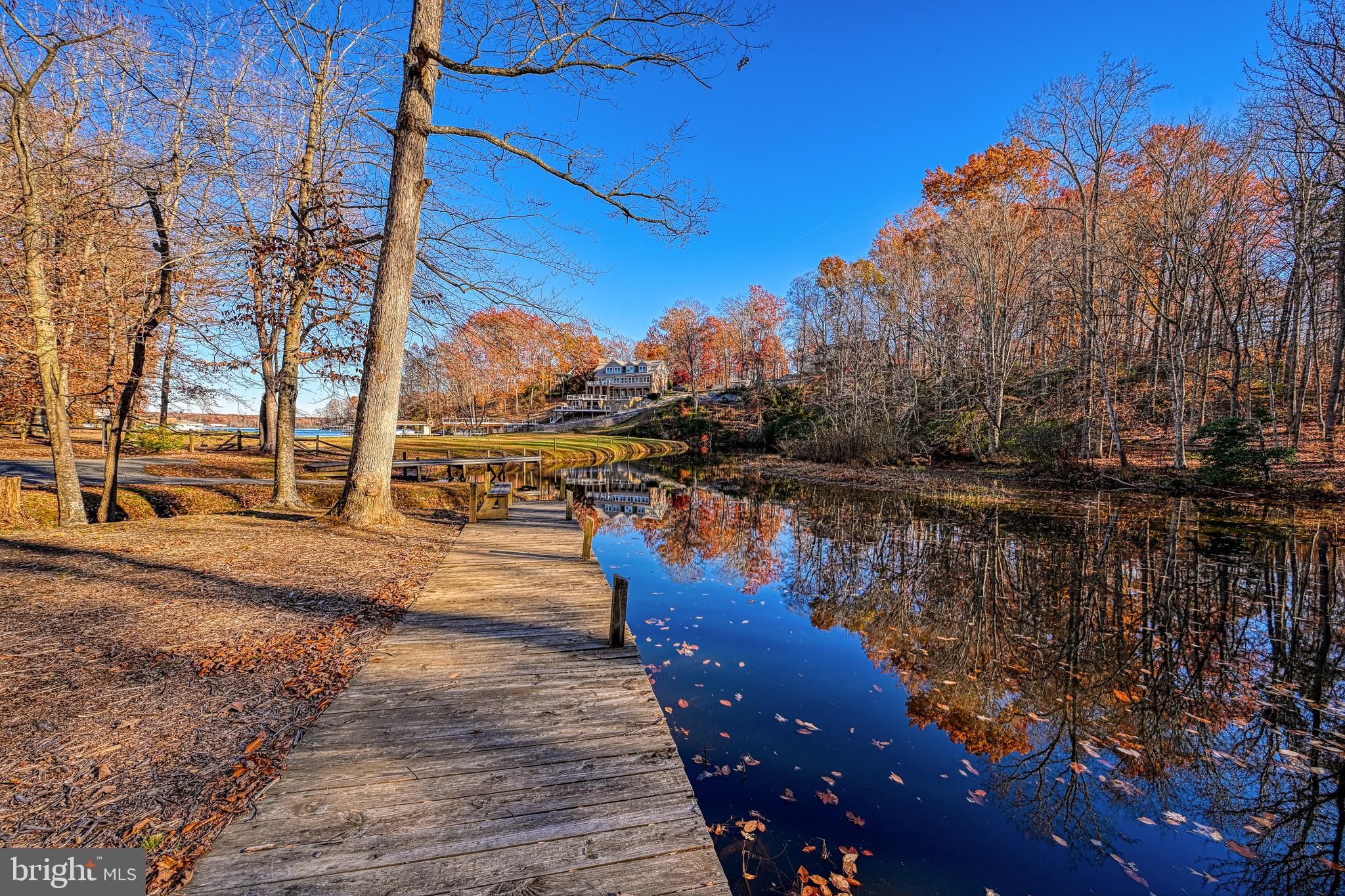 WILDWOOD ON LAKE ANNA - Residential