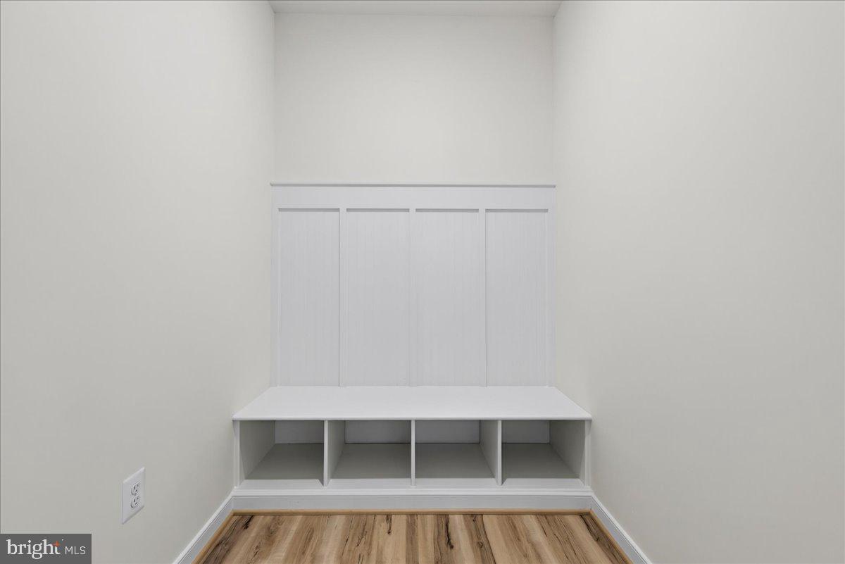 WILDWOOD ON LAKE ANNA - Residential