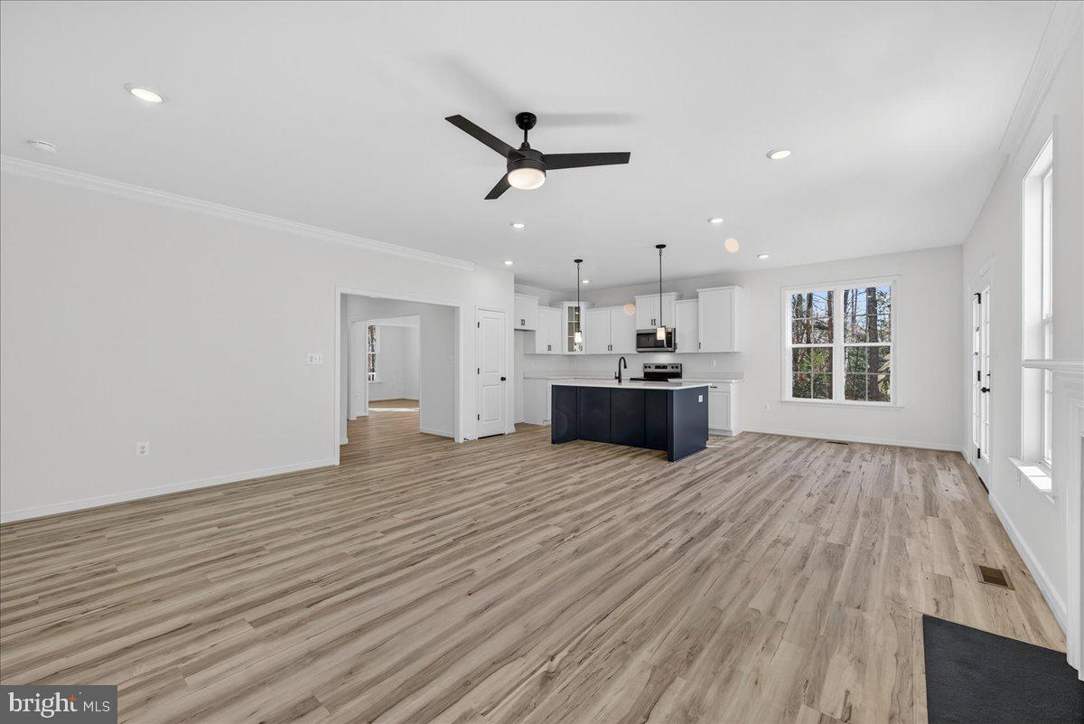 WILDWOOD ON LAKE ANNA - Residential