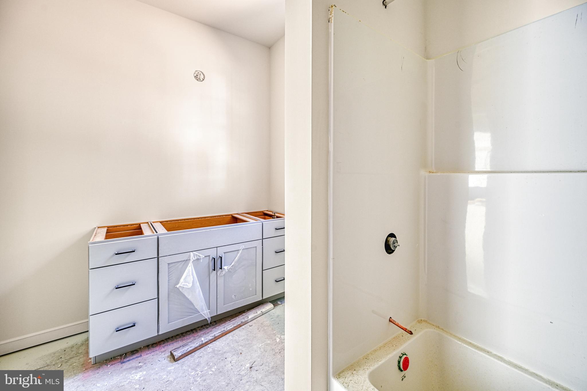 WILDWOOD ON LAKE ANNA - Residential