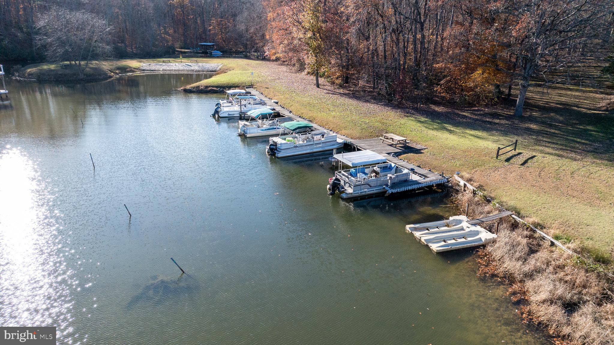 WILDWOOD ON LAKE ANNA - Residential