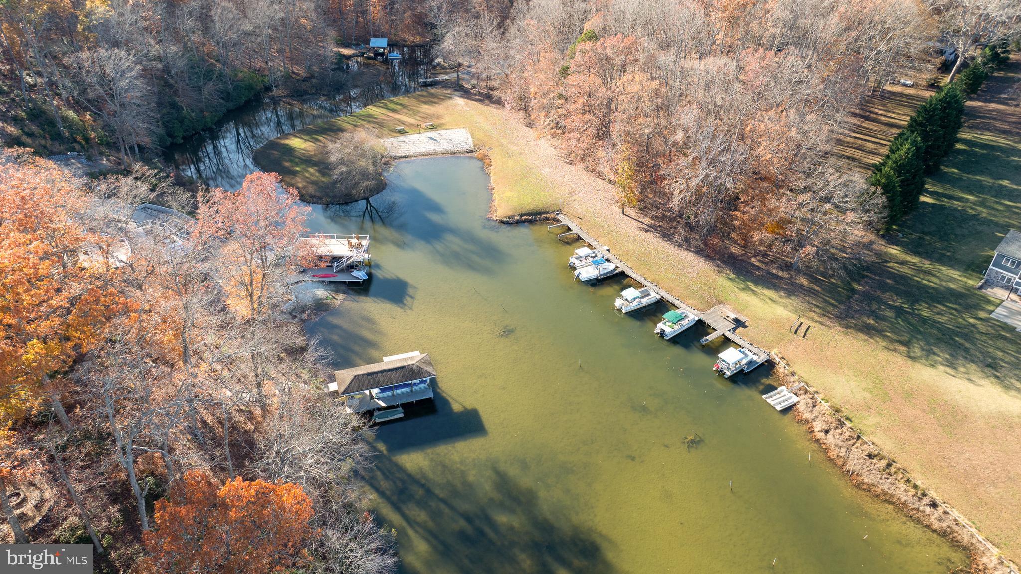 WILDWOOD ON LAKE ANNA - Residential
