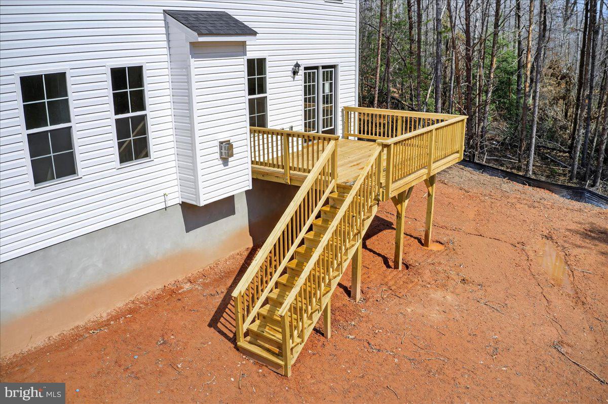 WILDWOOD ON LAKE ANNA - Residential