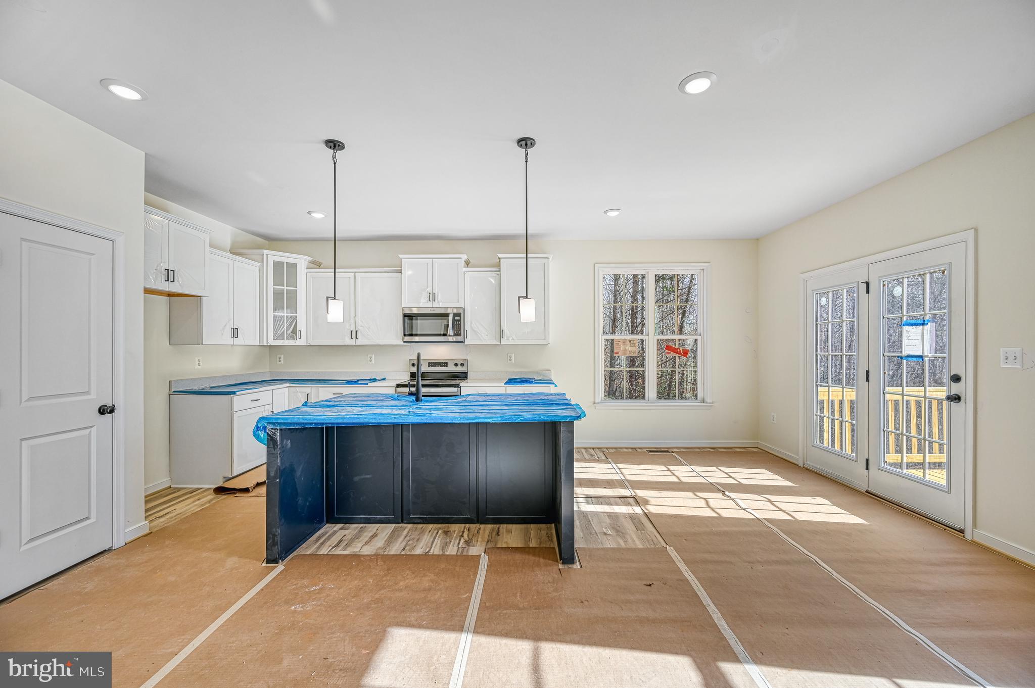 WILDWOOD ON LAKE ANNA - Residential