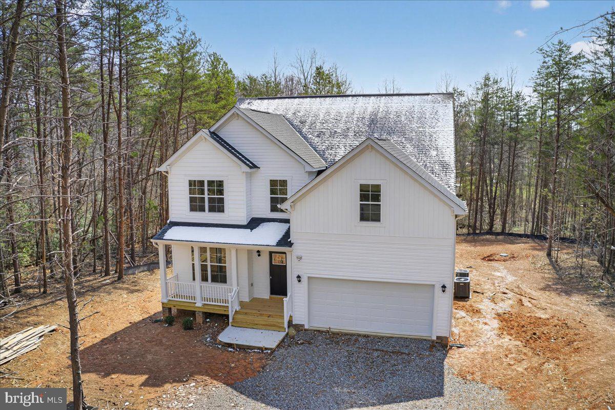 WILDWOOD ON LAKE ANNA - Residential