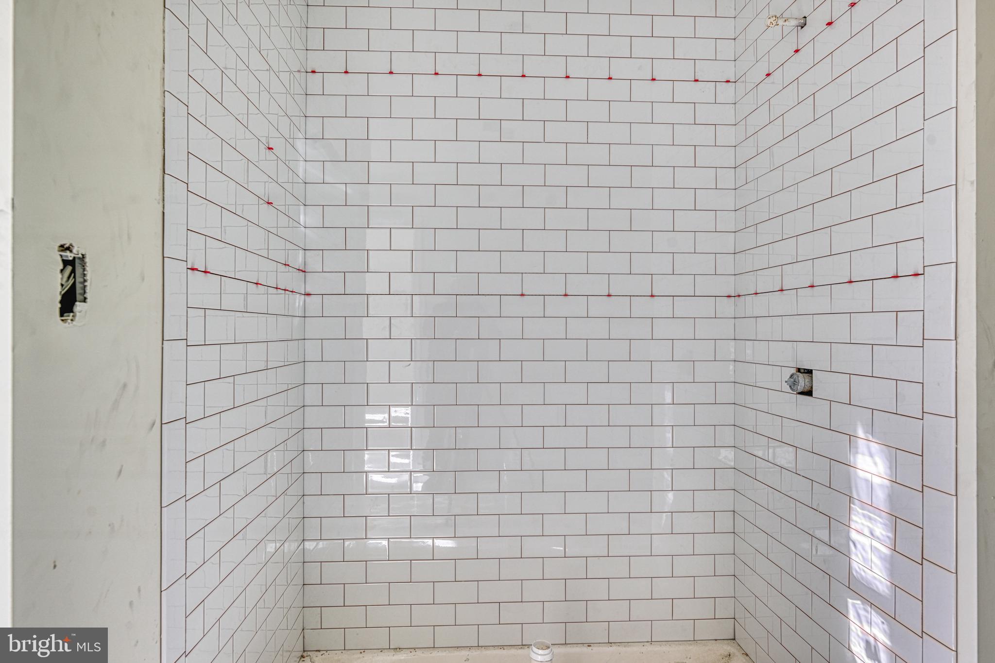 WILDWOOD ON LAKE ANNA - Residential