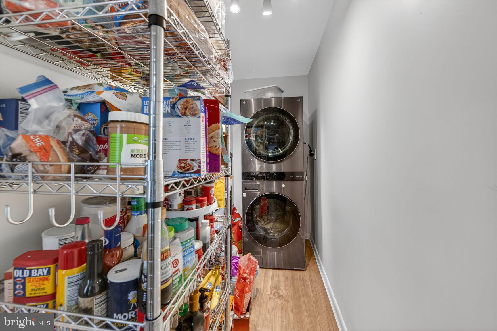 FOUR VIEWS - Residential