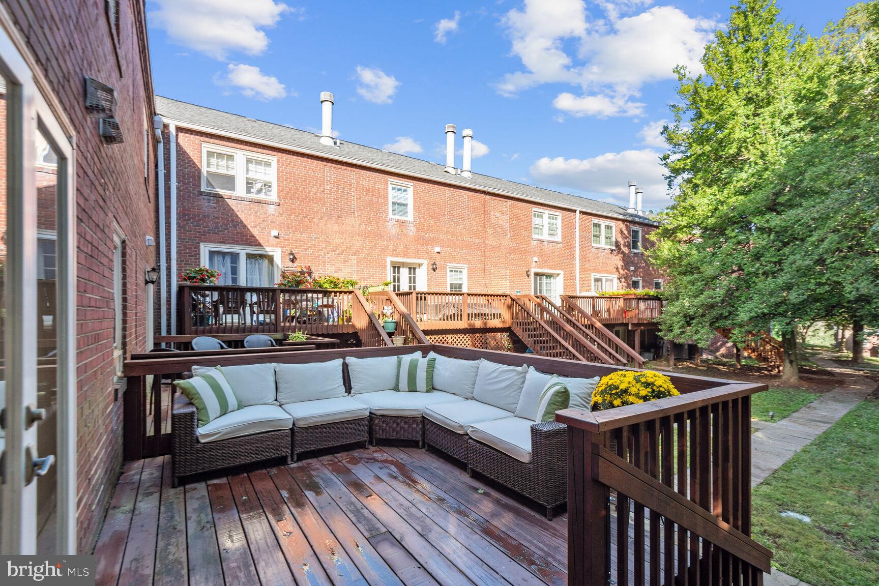 KENWOOD FOREST - Residential