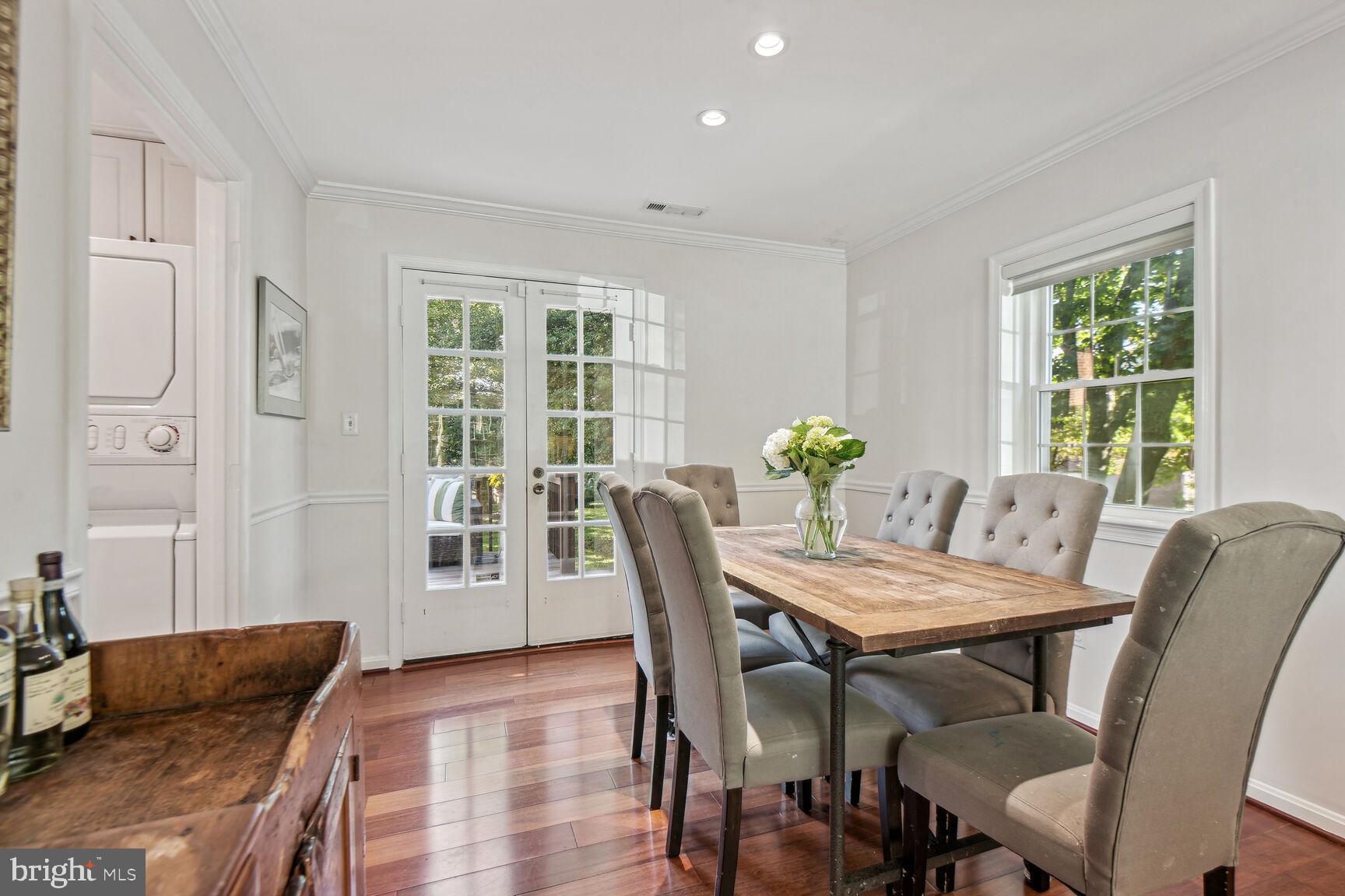 KENWOOD FOREST - Residential