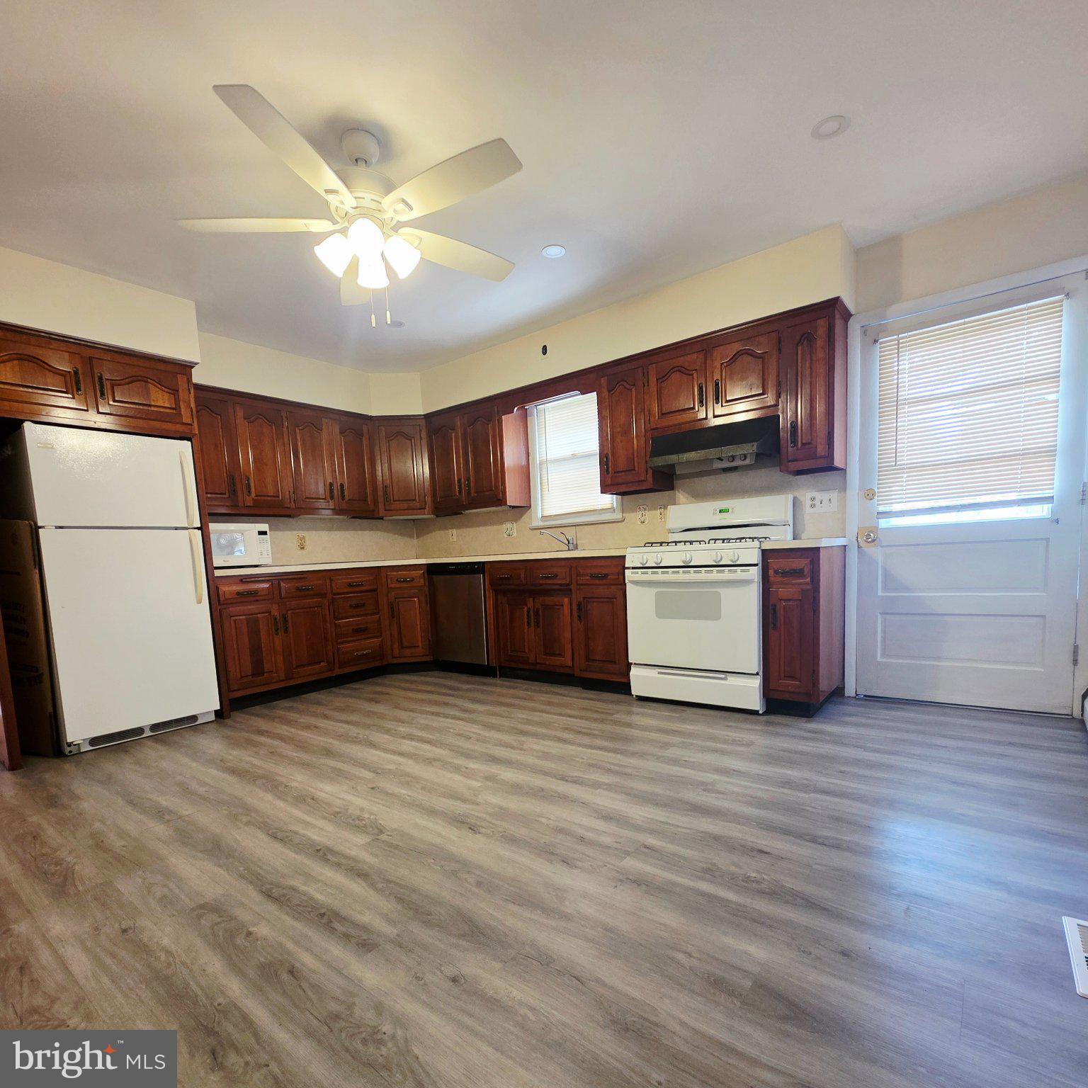 312 CONOVER STREET