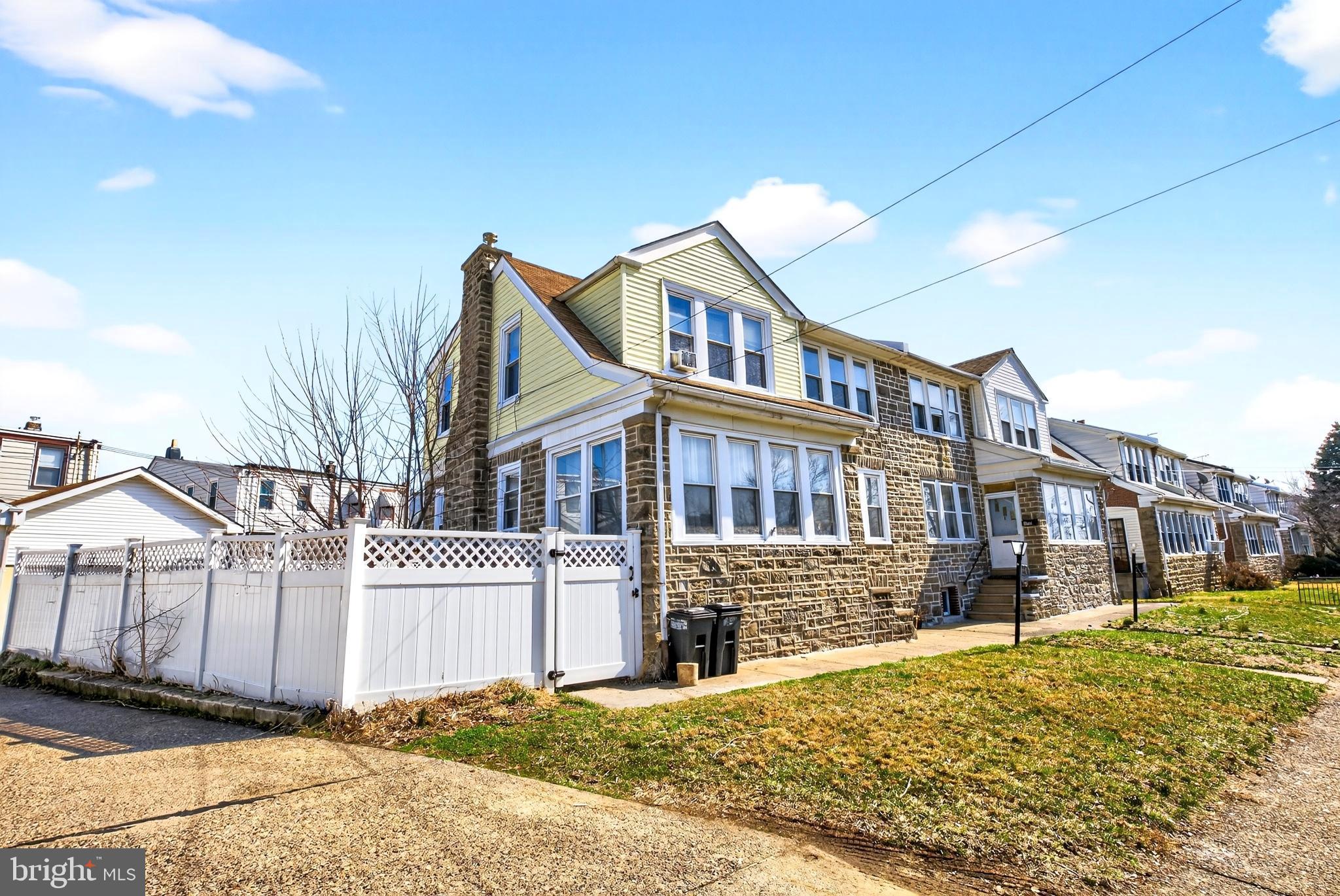 LAWNCREST - Residential