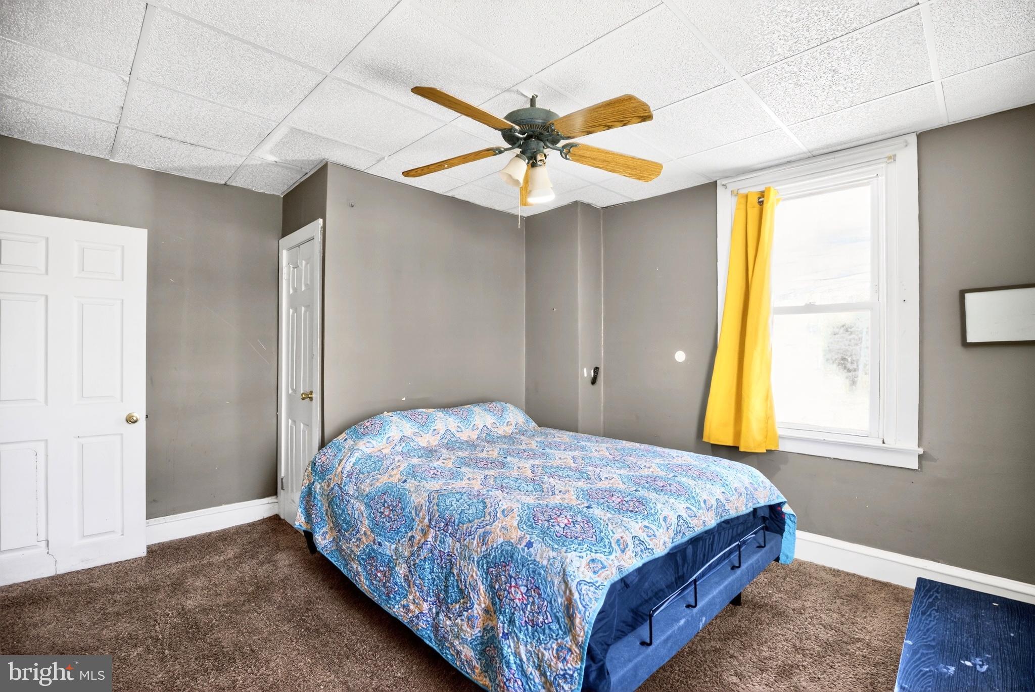 LAWNCREST - Residential