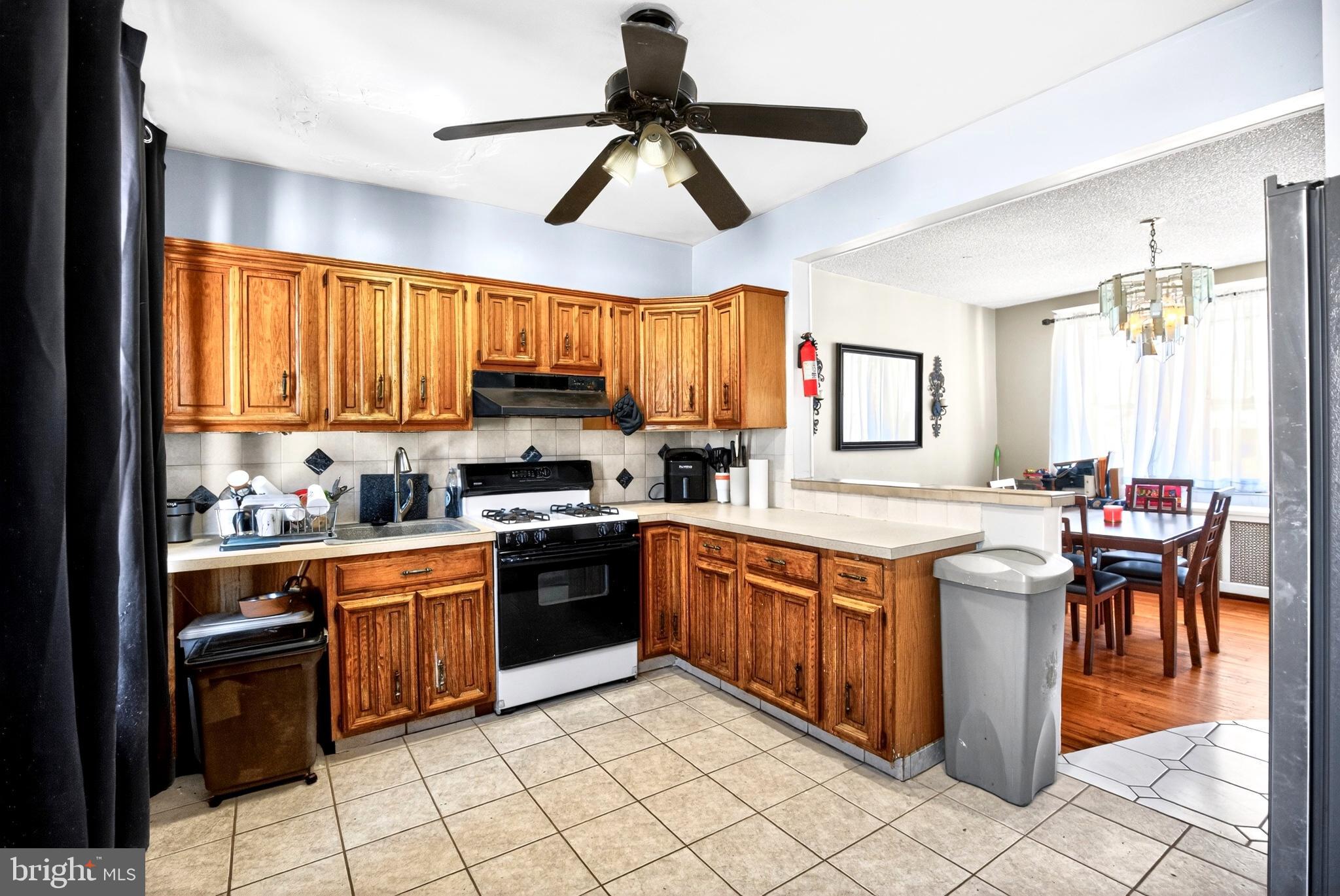 LAWNCREST - Residential