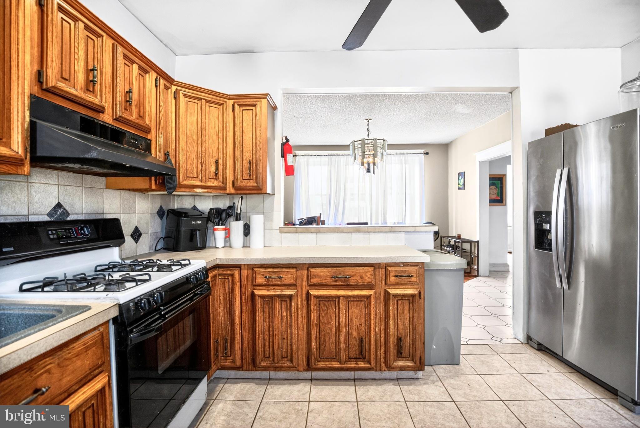 LAWNCREST - Residential