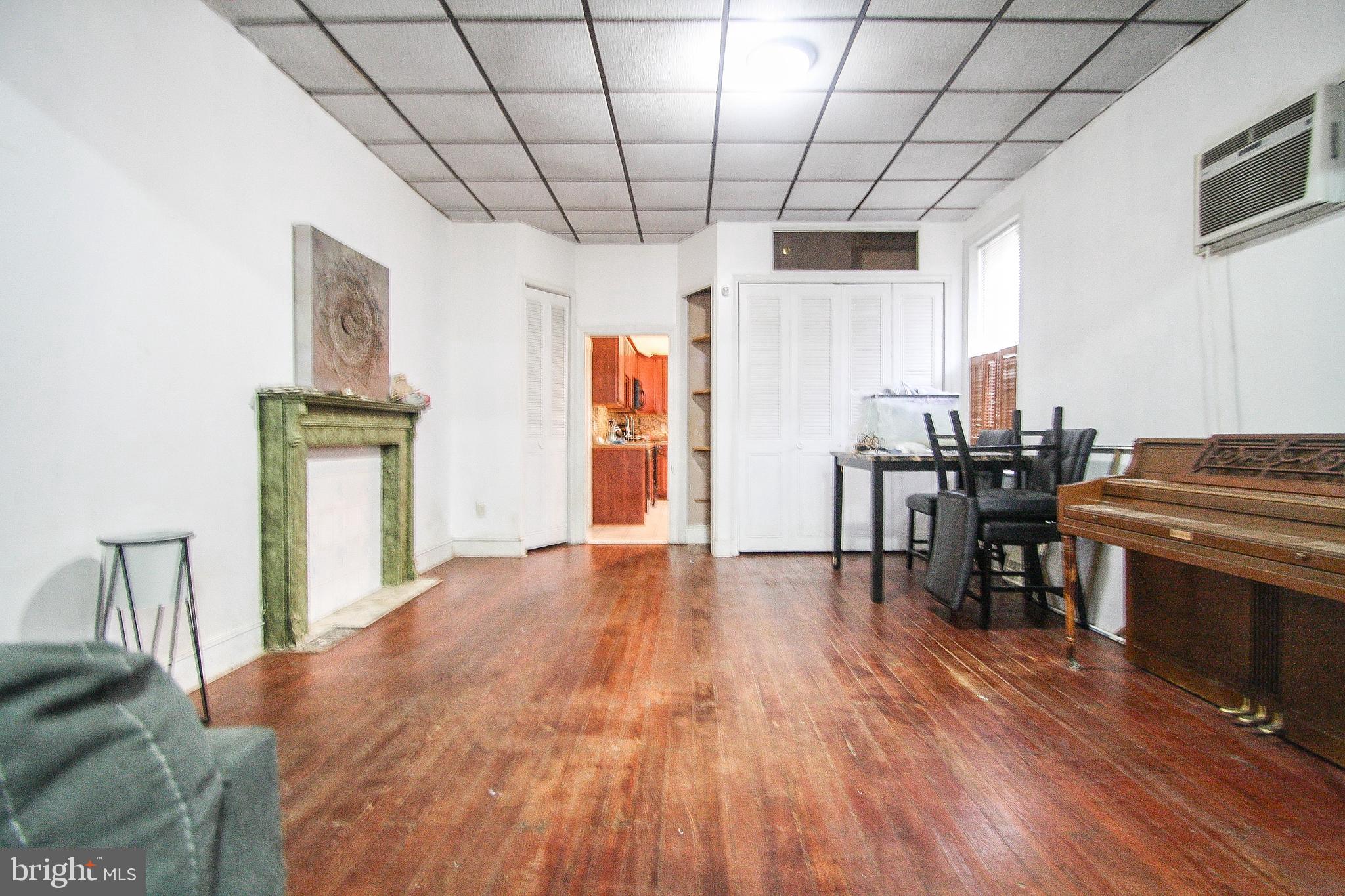 KENSINGTON - Residential