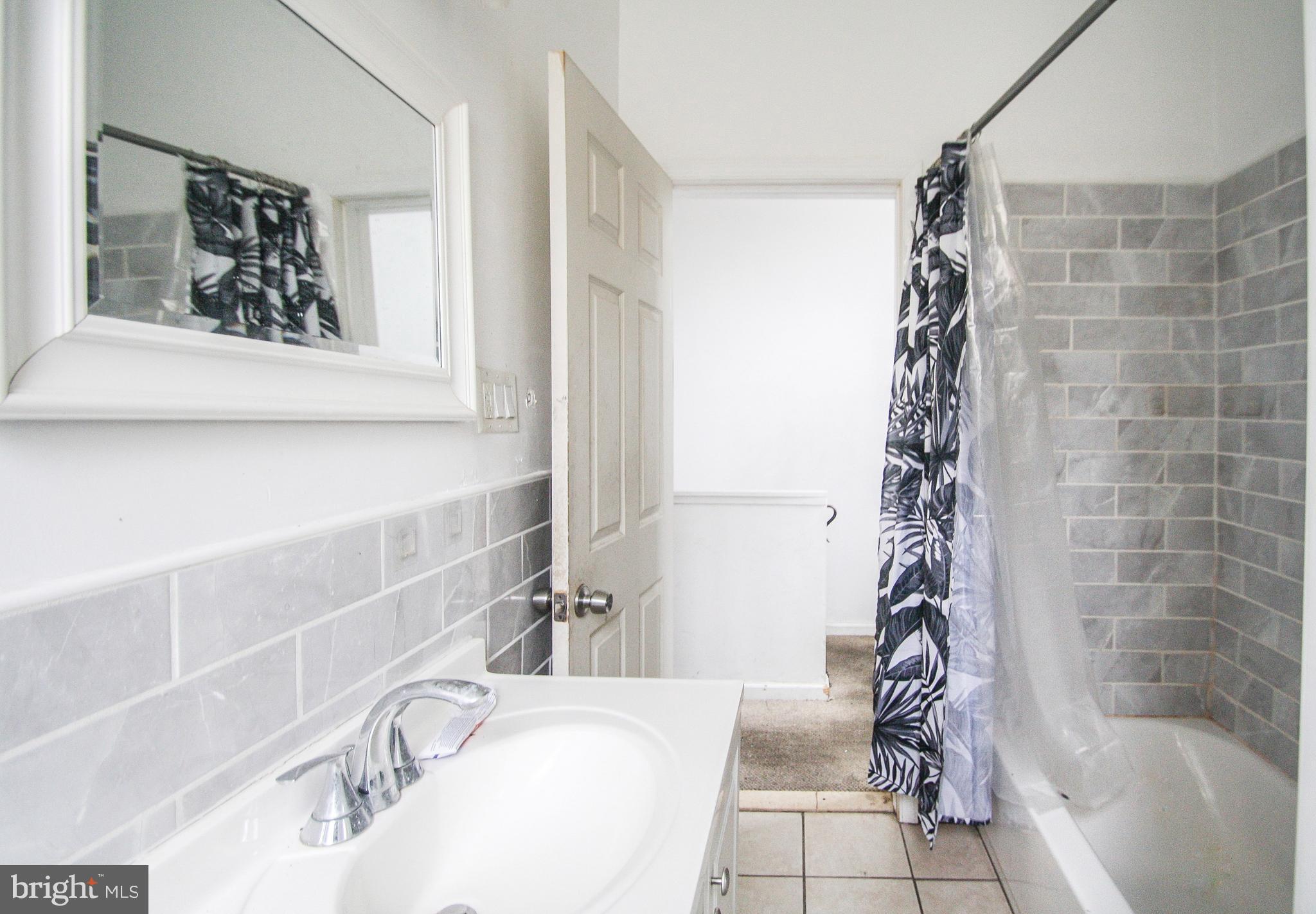 KENSINGTON - Residential