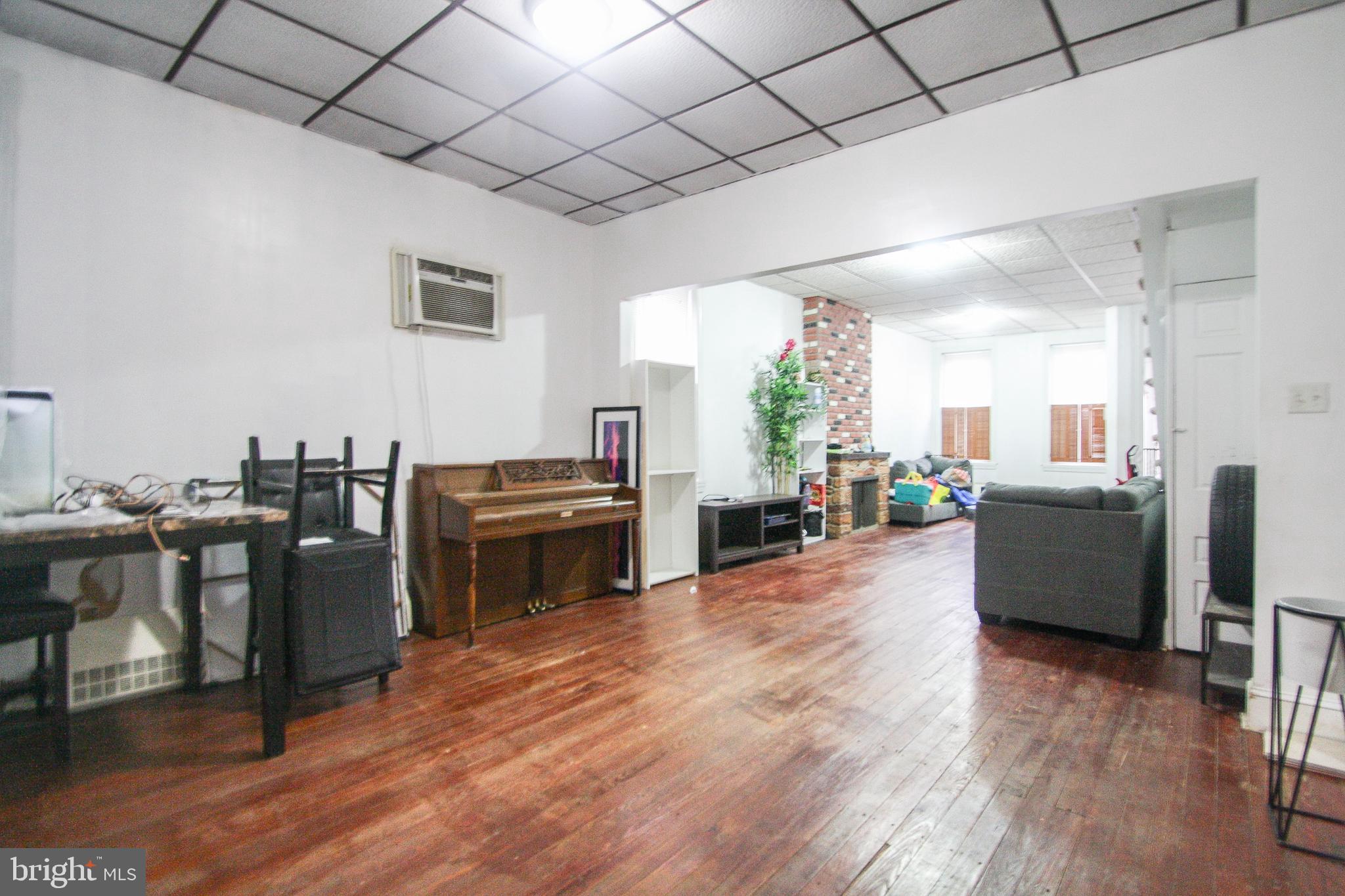 KENSINGTON - Residential