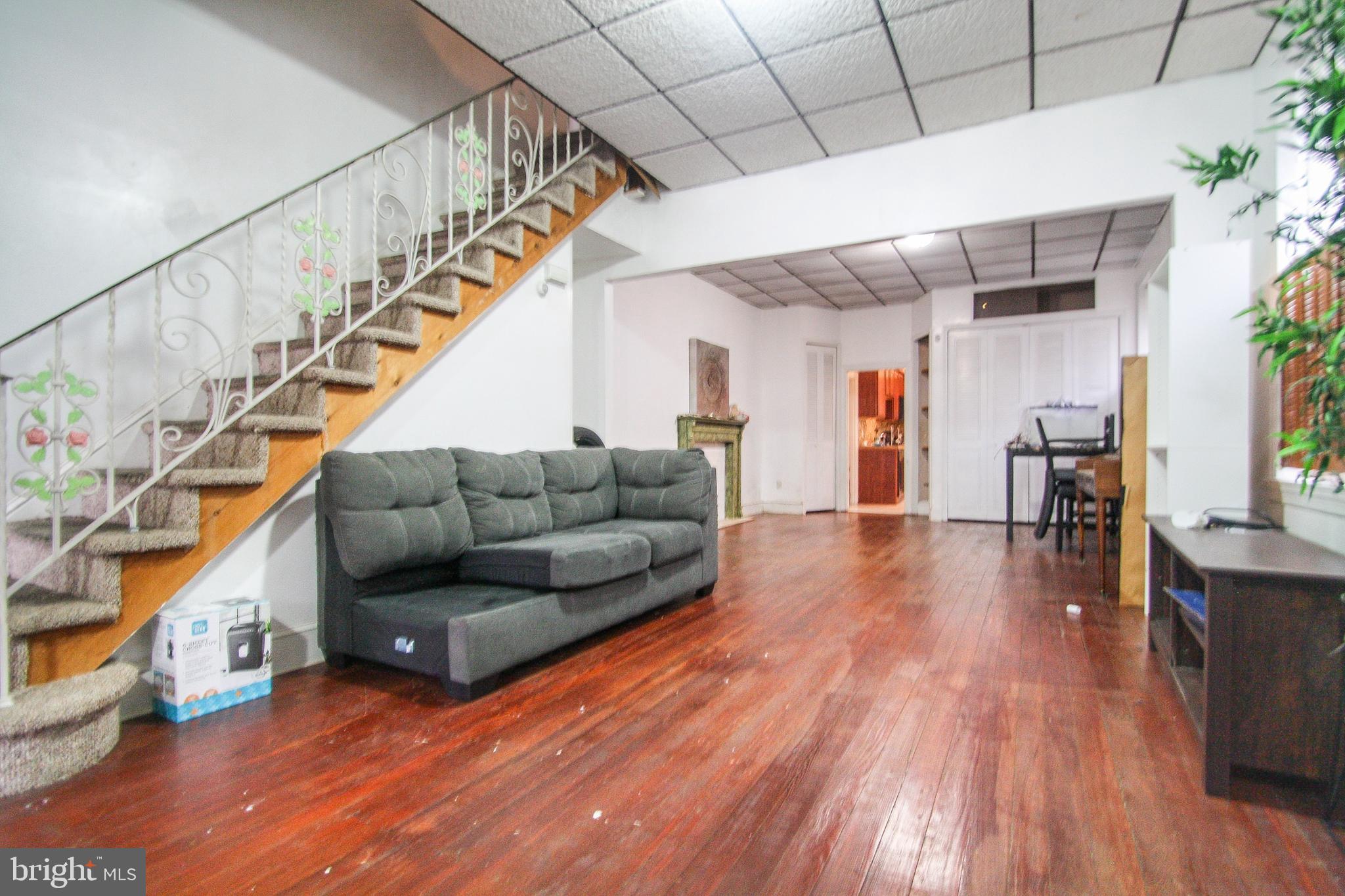 KENSINGTON - Residential