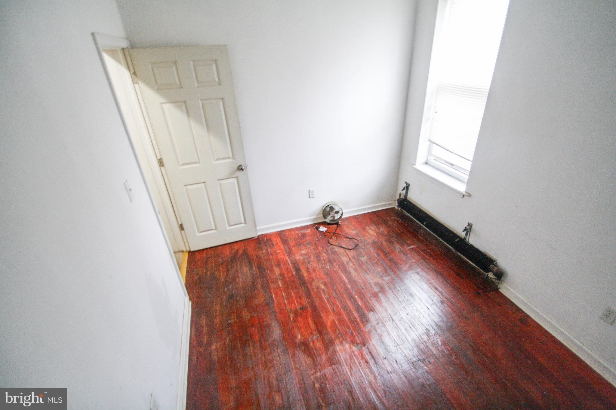 KENSINGTON - Residential