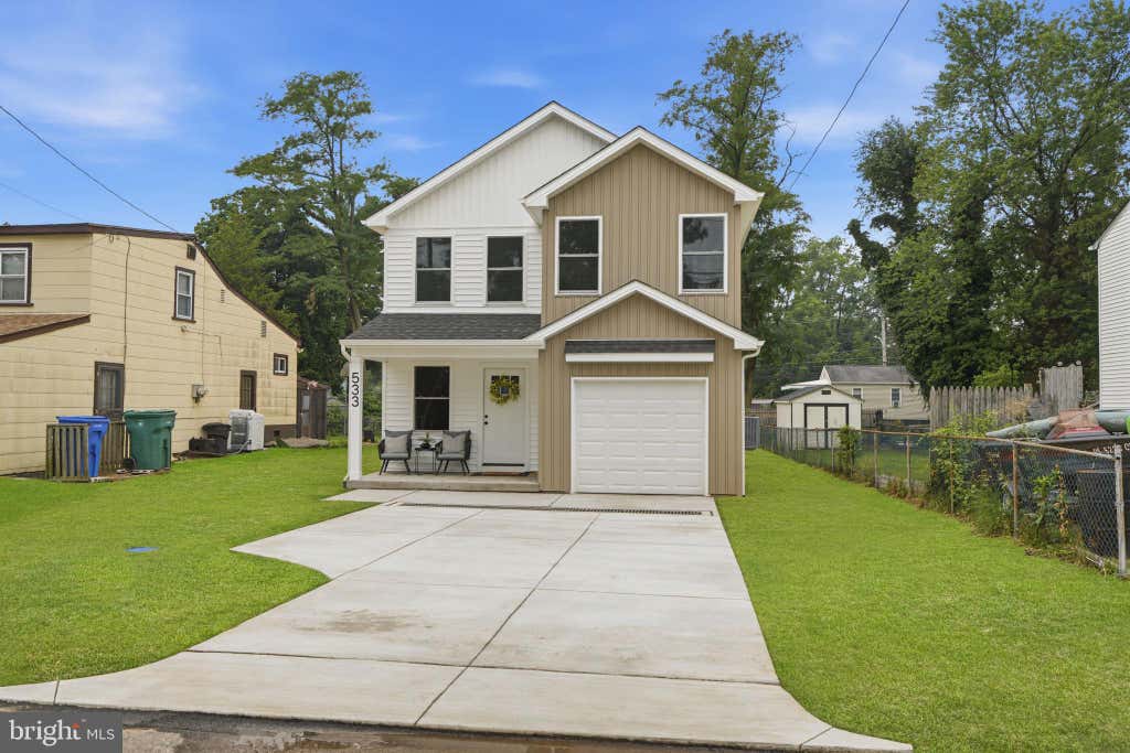 Photo of 533 Park Avenue, BRISTOL, PA 19007 (MLS # PABU2125362)