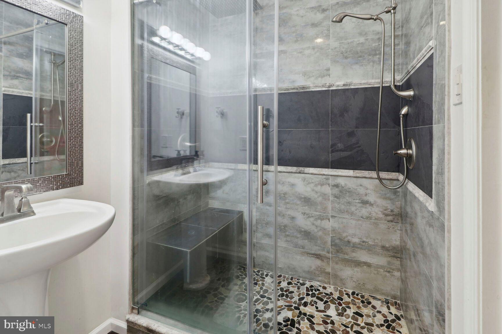 VILLAGES OF URBANA - Residential