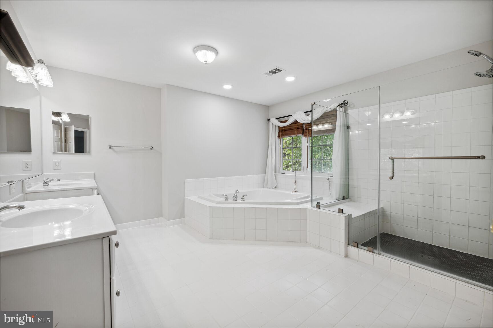 VILLAGES OF URBANA - Residential